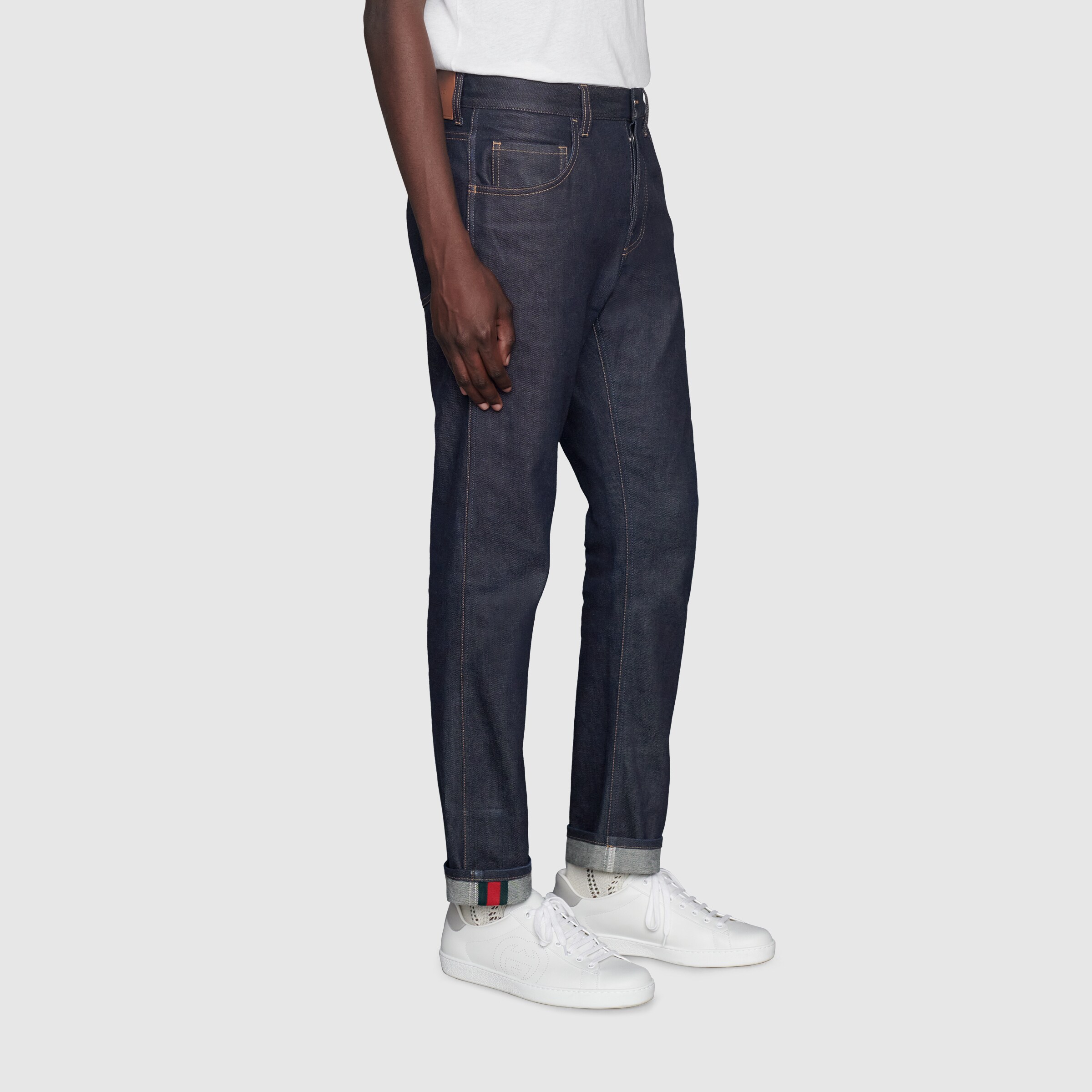 430368_XR188_4393_005_100_0000_Light-Tapered-jeans-with-Web.jpg