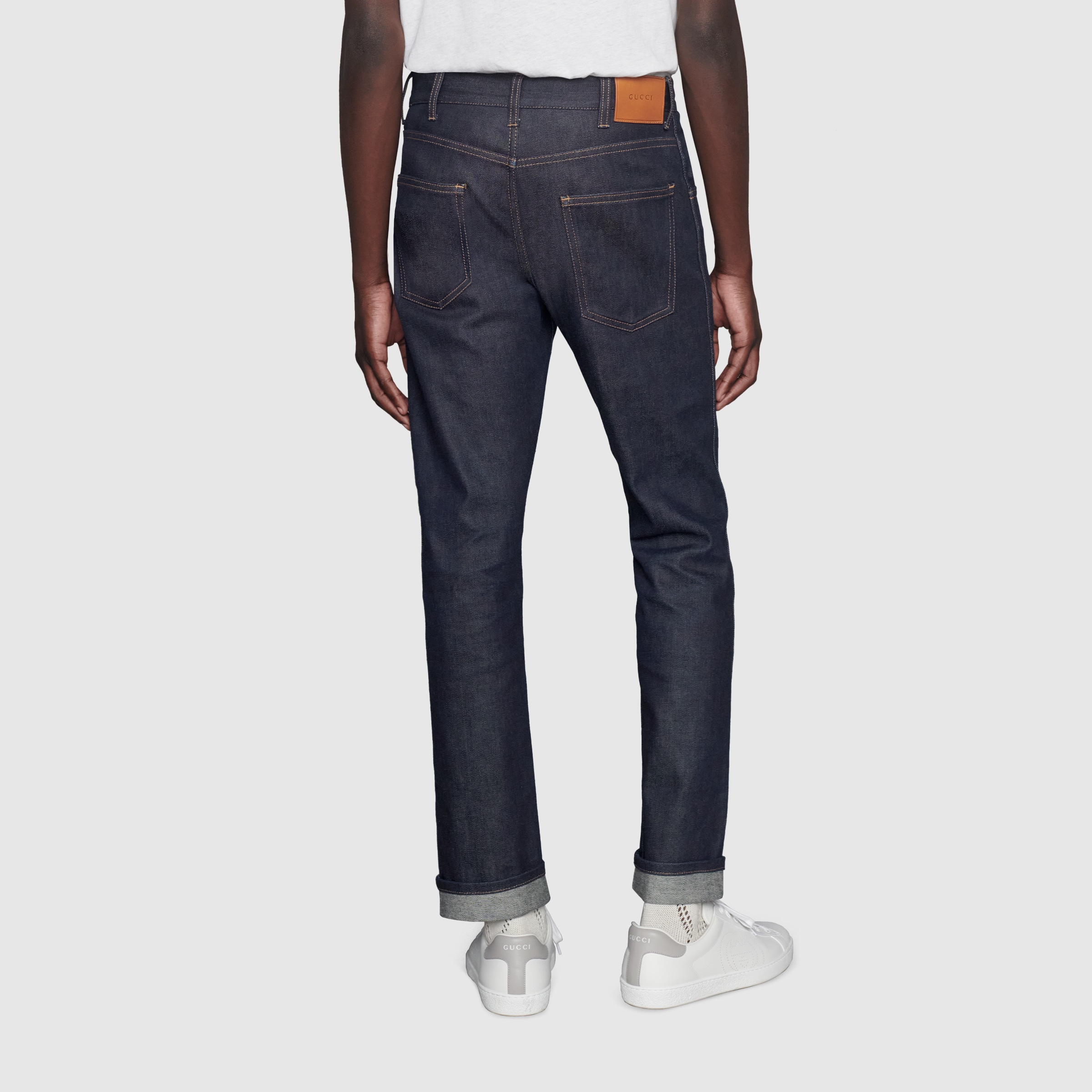 430368_XR188_4393_006_100_0000_Light-Tapered-jeans-with-Web.jpg