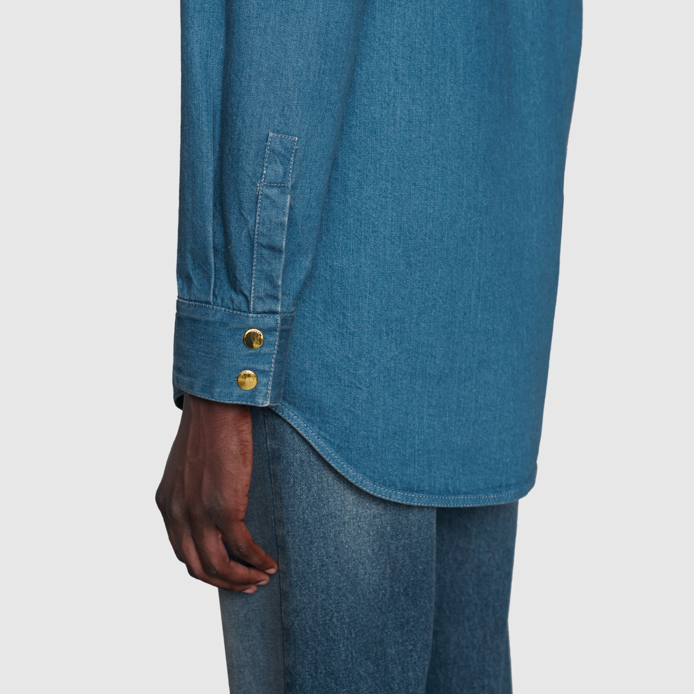 626480_XDBCG_4447_012_100_0000_Light-Stonewashed-denim-shirt-with-Web.jpg