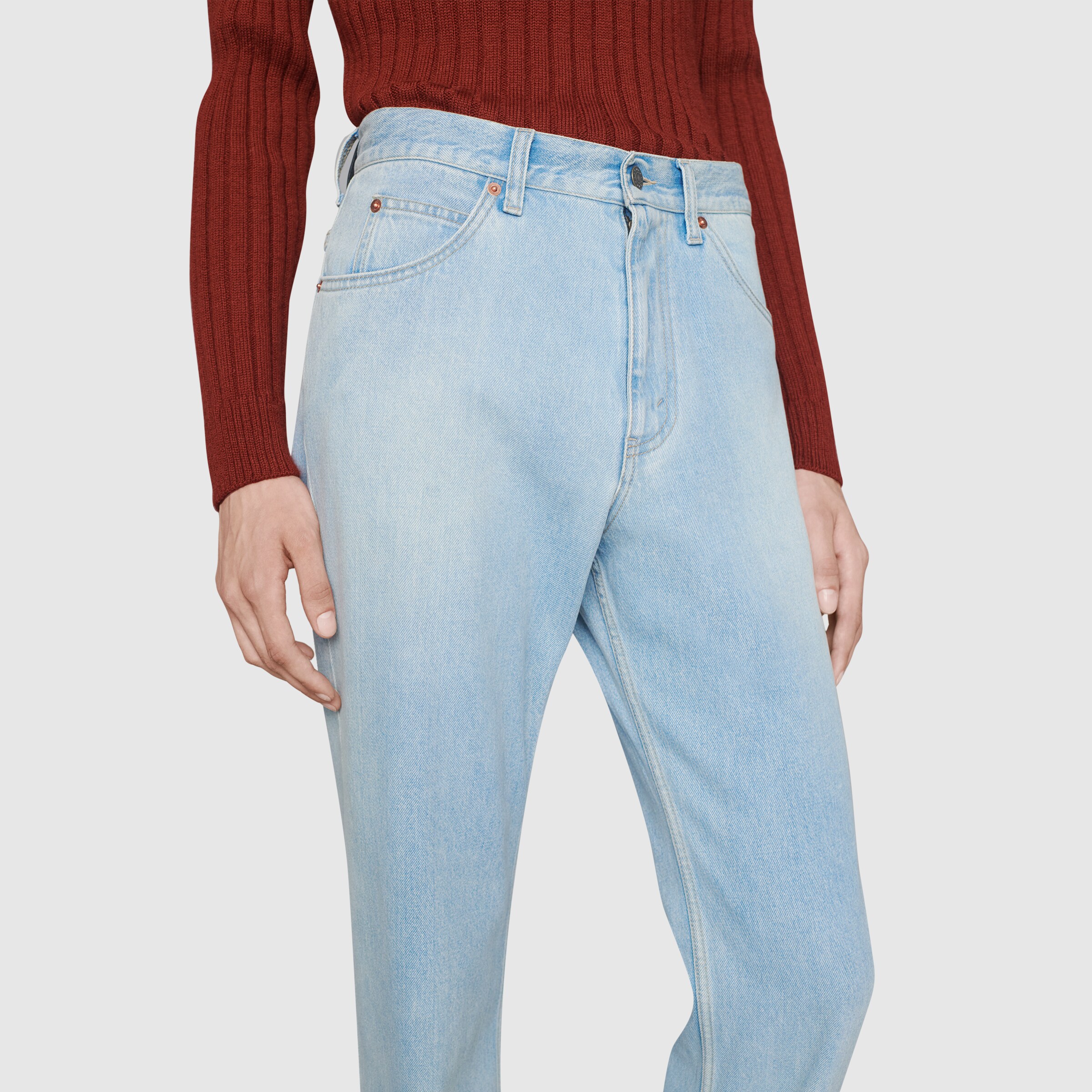 623953_XDBCB_4009_010_100_0000_Light-Regular-fit-stone-bleached-jeans.jpg