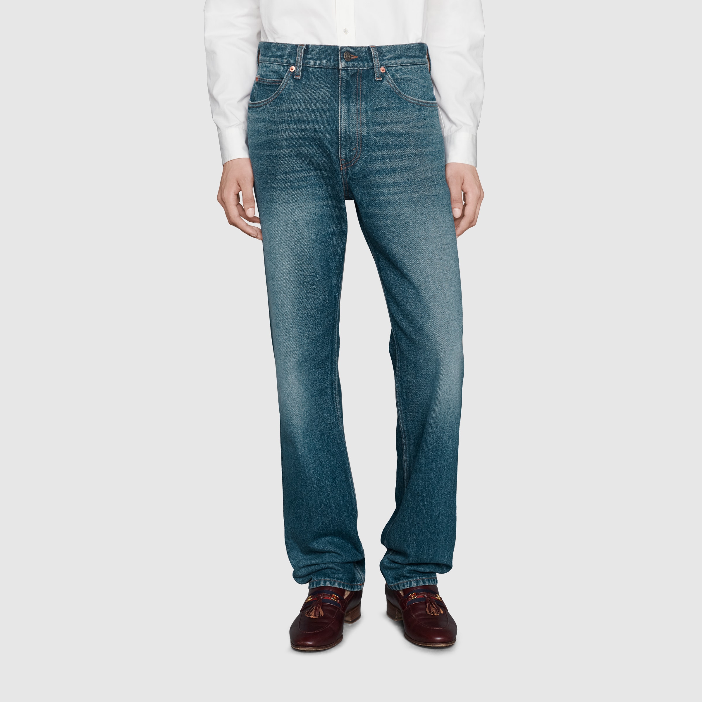 623953_XDBBQ_4011_004_100_0000_Light-Regular-fit-washed-jeans.jpg