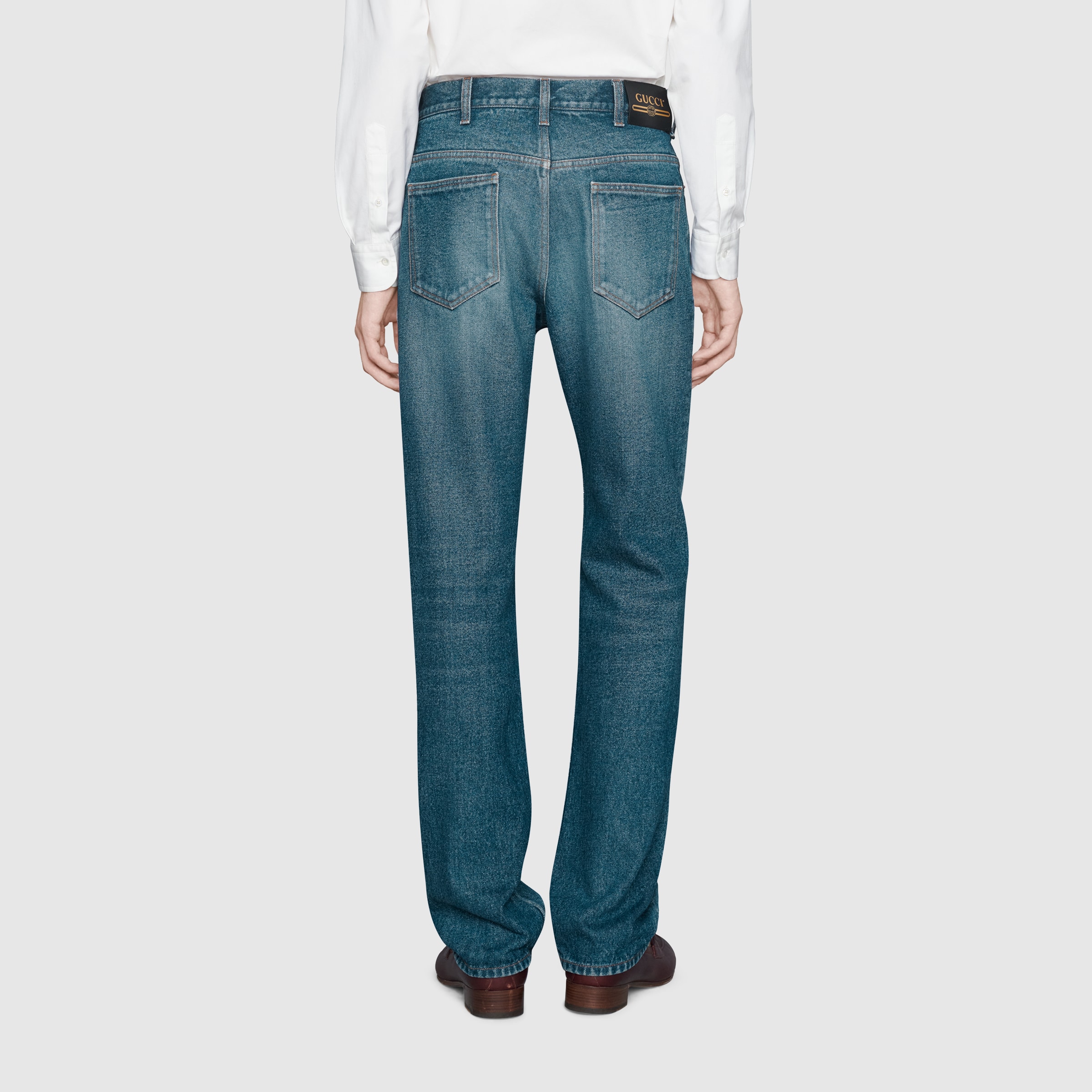 623953_XDBBQ_4011_006_100_0000_Light-Regular-fit-washed-jeans.jpg