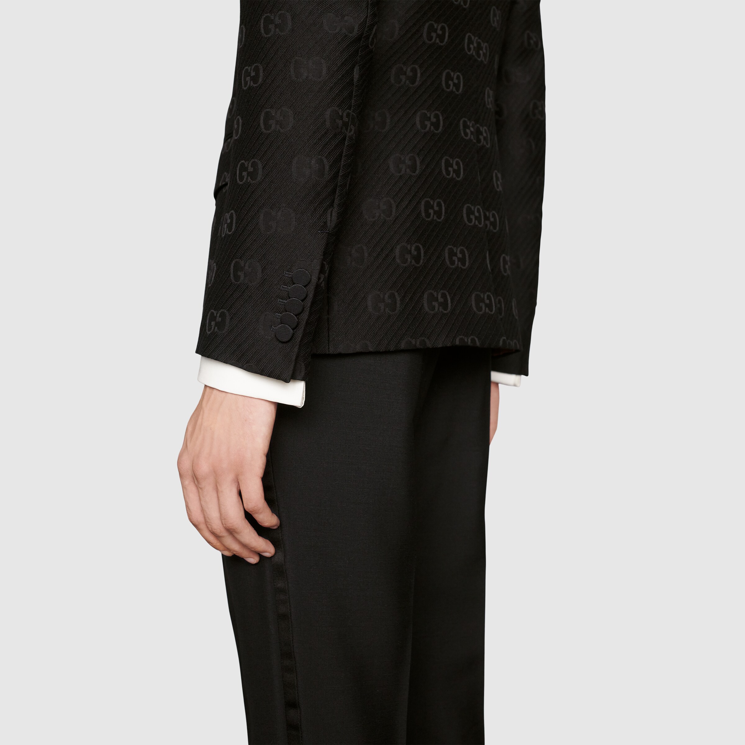 625325_ZADC7_1000_012_100_0000_Light-Fitted-GG-stripe-wool-silk-jacket.jpg