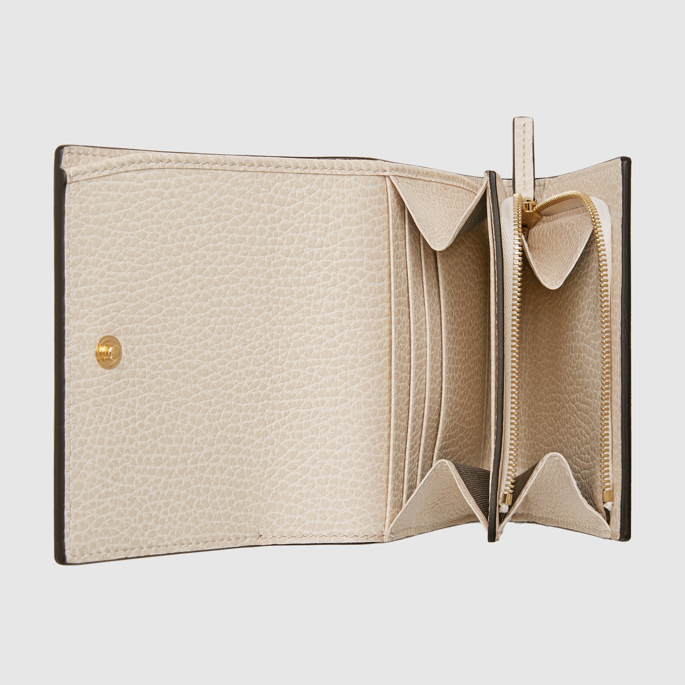 598587_17WAG_9096_002_080_0000_Light-GG-Marmont-wallet.jpg
