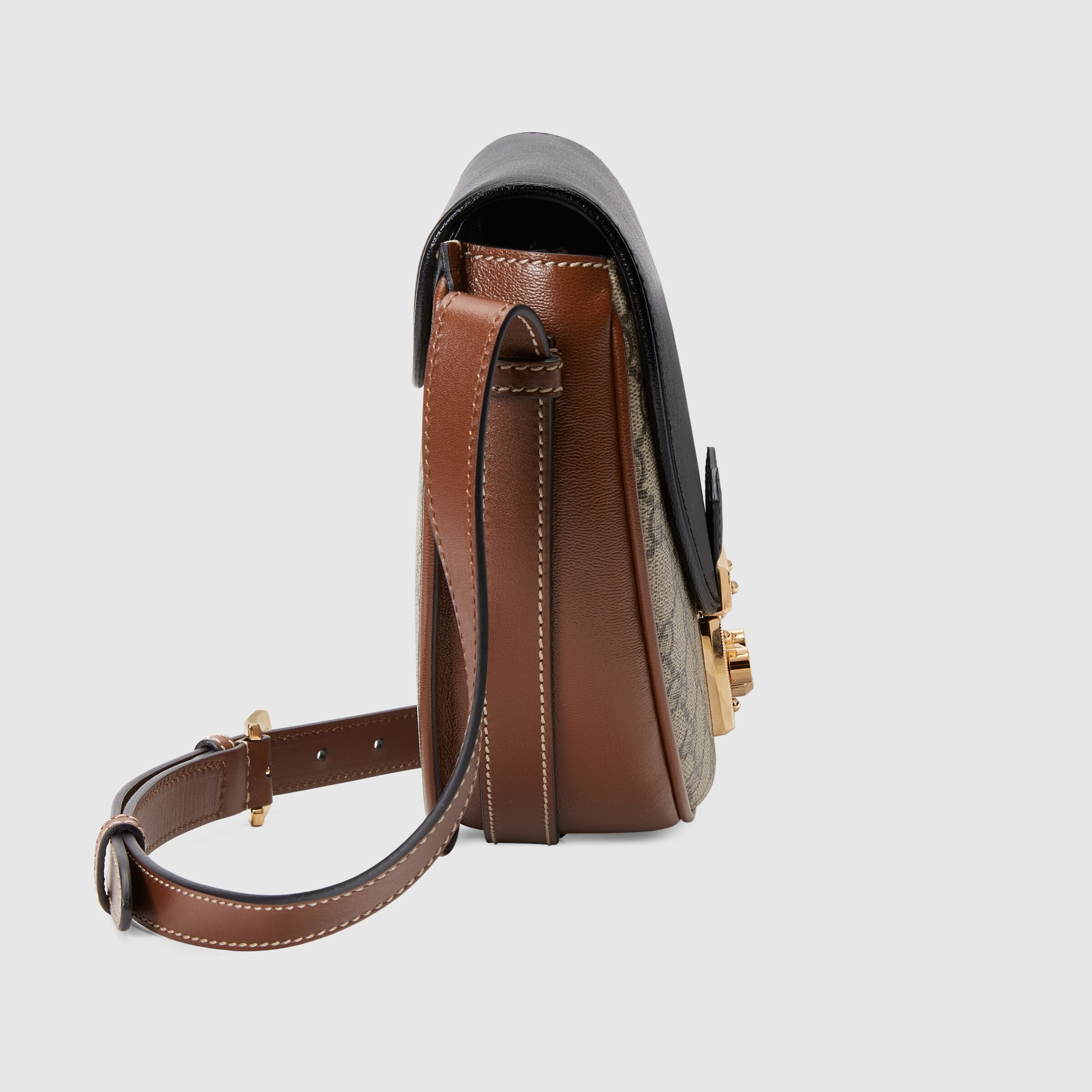 644524_HUHJG_9785_004_065_0000_Light-Padlock-small-shoulder-bag.jpg