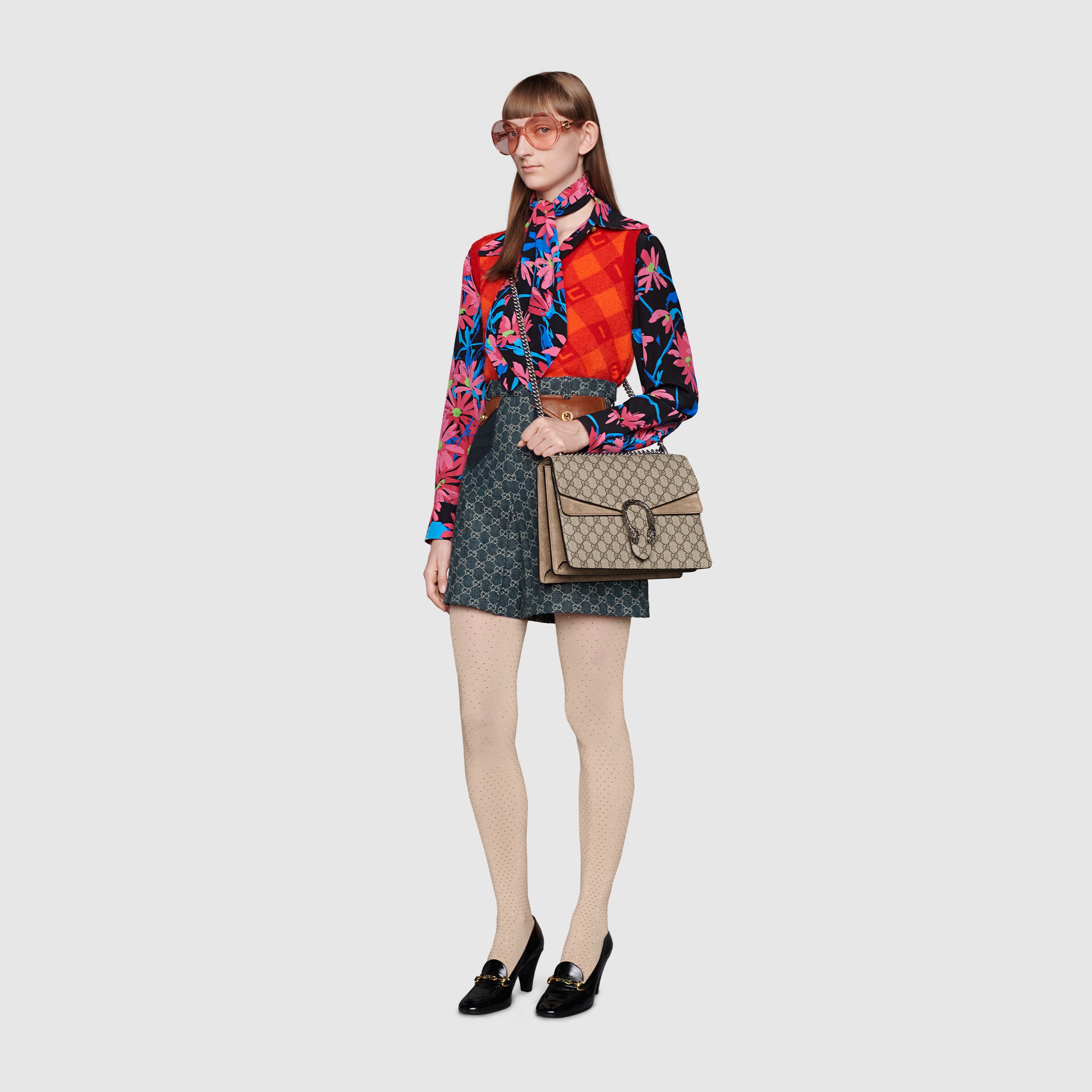 403348_KHNRN_8642_005_100_0000_Light-Dionysus-medium-GG-shoulder-bag.jpg