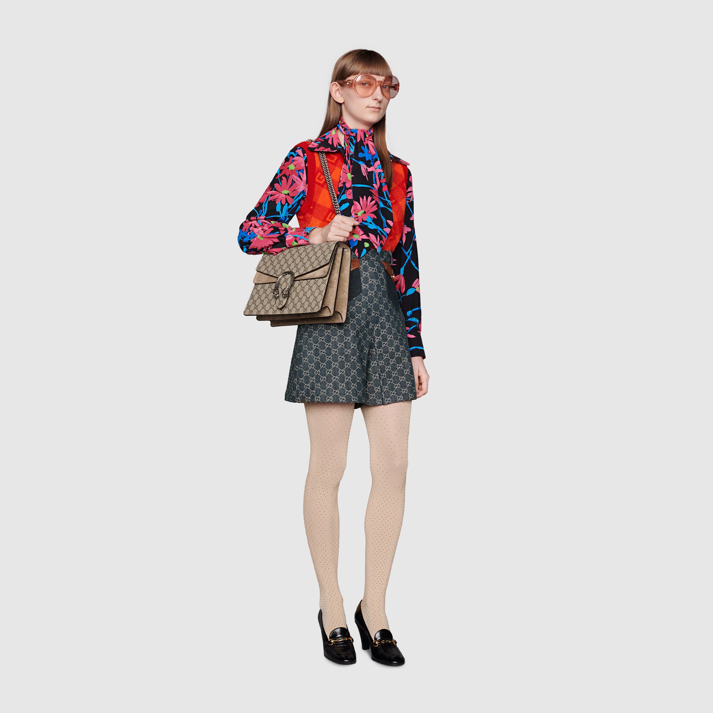 403348_KHNRN_8642_011_100_0000_Light-Dionysus-medium-GG-shoulder-bag.jpg