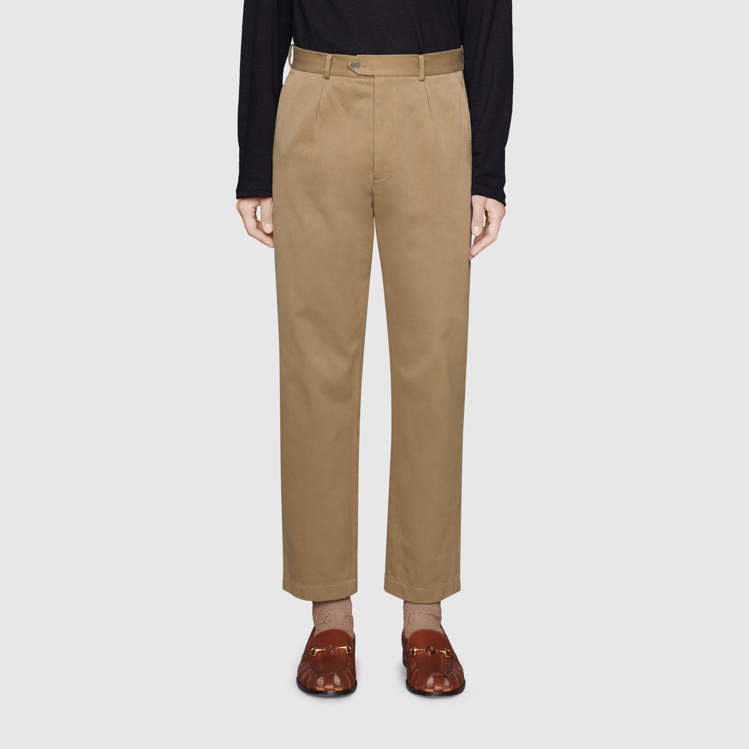 639398_ZAF7Y_2066_004_100_0000_Light-Cotton-trousers-with-Interlocking-G-patch.jpg