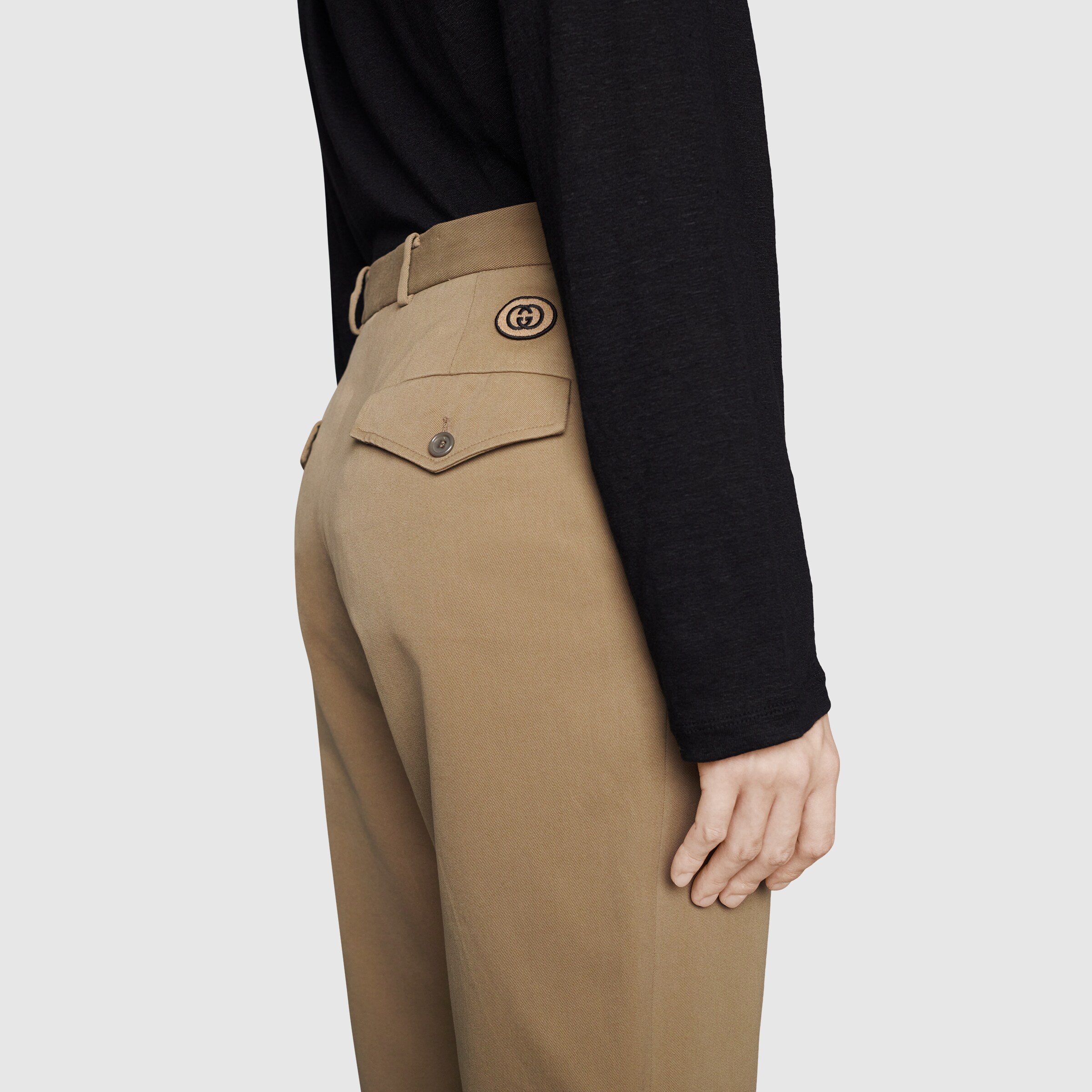 639398_ZAF7Y_2066_010_100_0000_Light-Cotton-trousers-with-Interlocking-G-patch.jpg