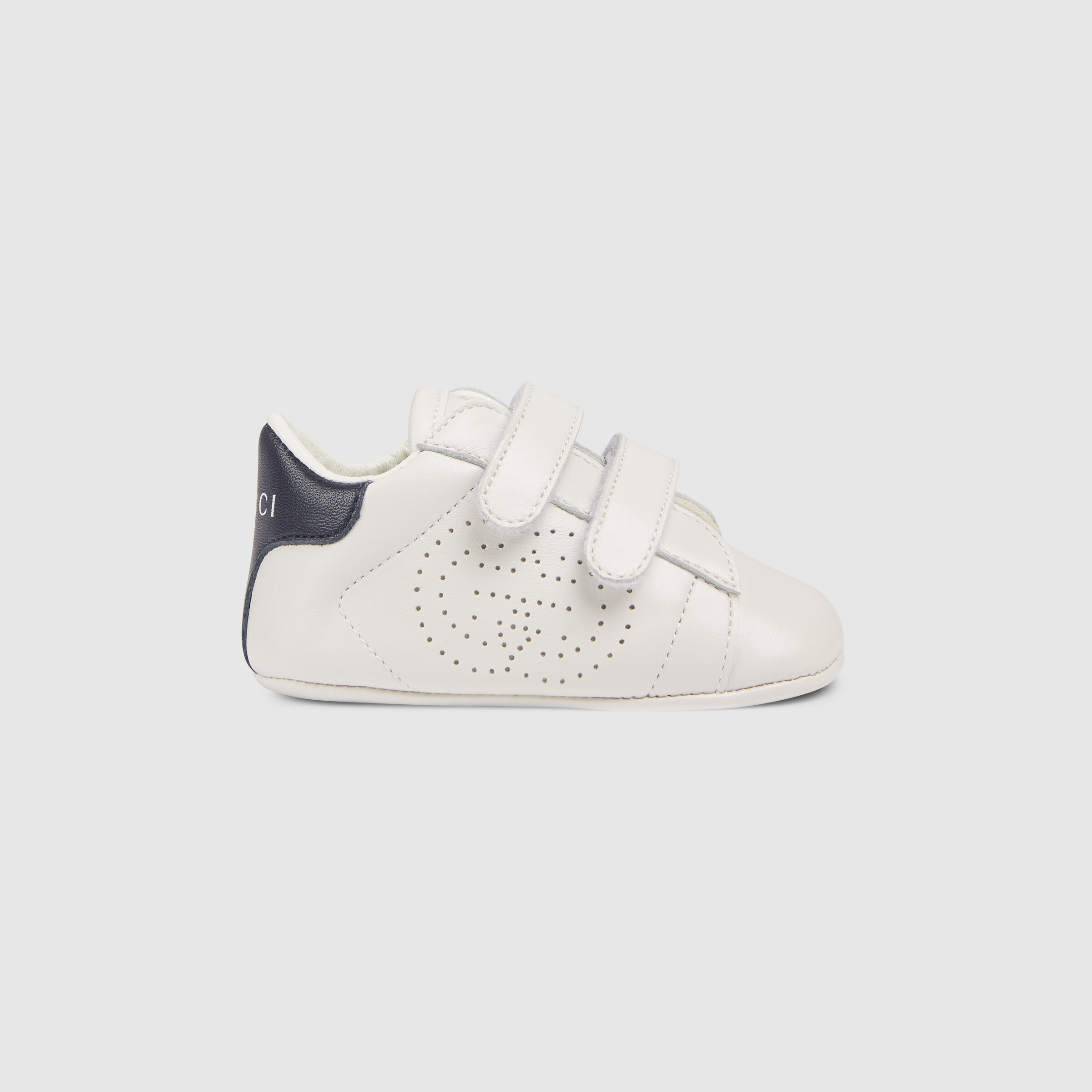 647028_1D740_9062_001_100_0000_Light-Baby-Ace-sneaker-with-Interlocking-G.jpg
