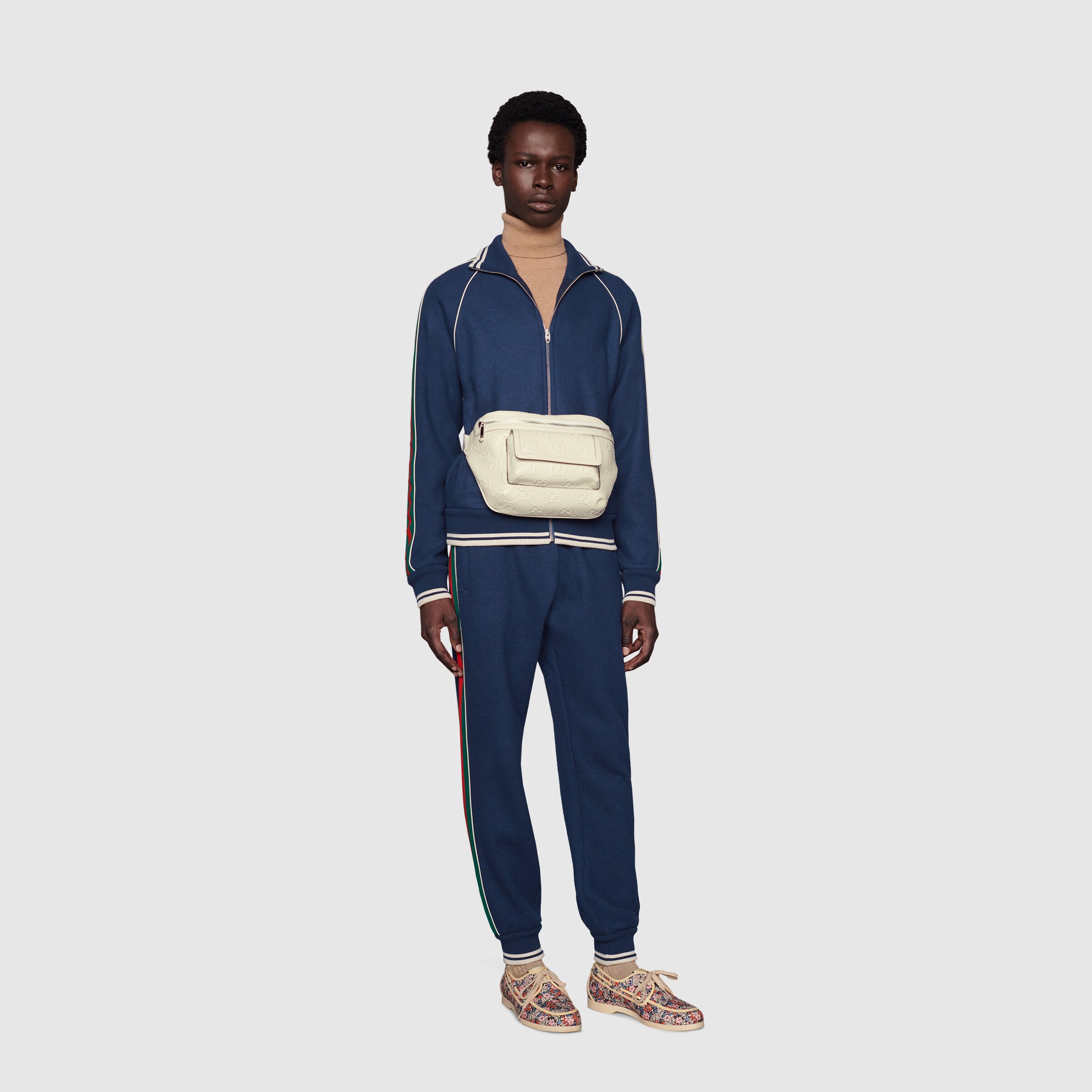 645093_1W3CN_9022_011_100_0000_Light-GG-embossed-belt-bag.jpg