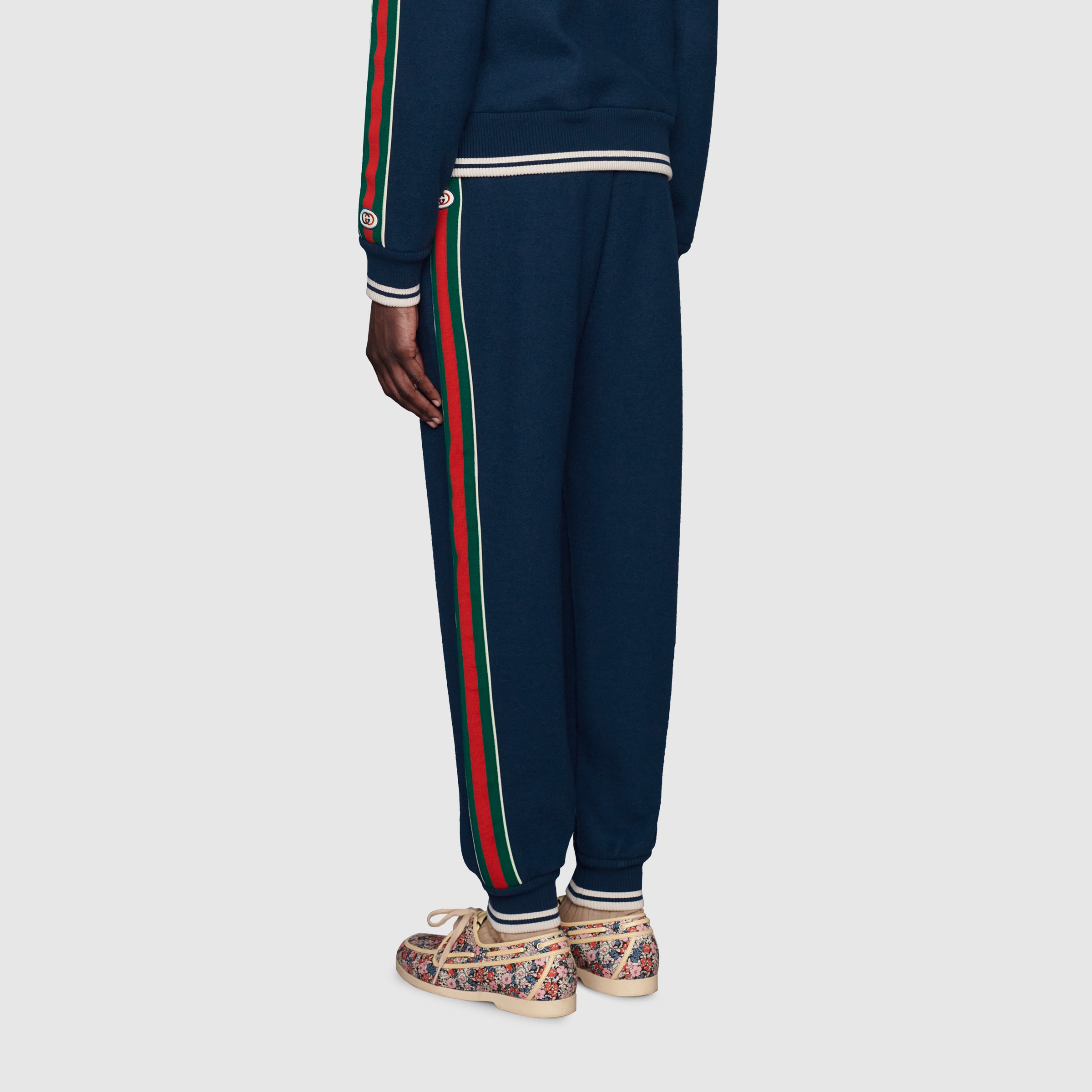 645272_XJC58_4215_005_100_0000_Light-Cashmere-jogging-bottoms.jpg