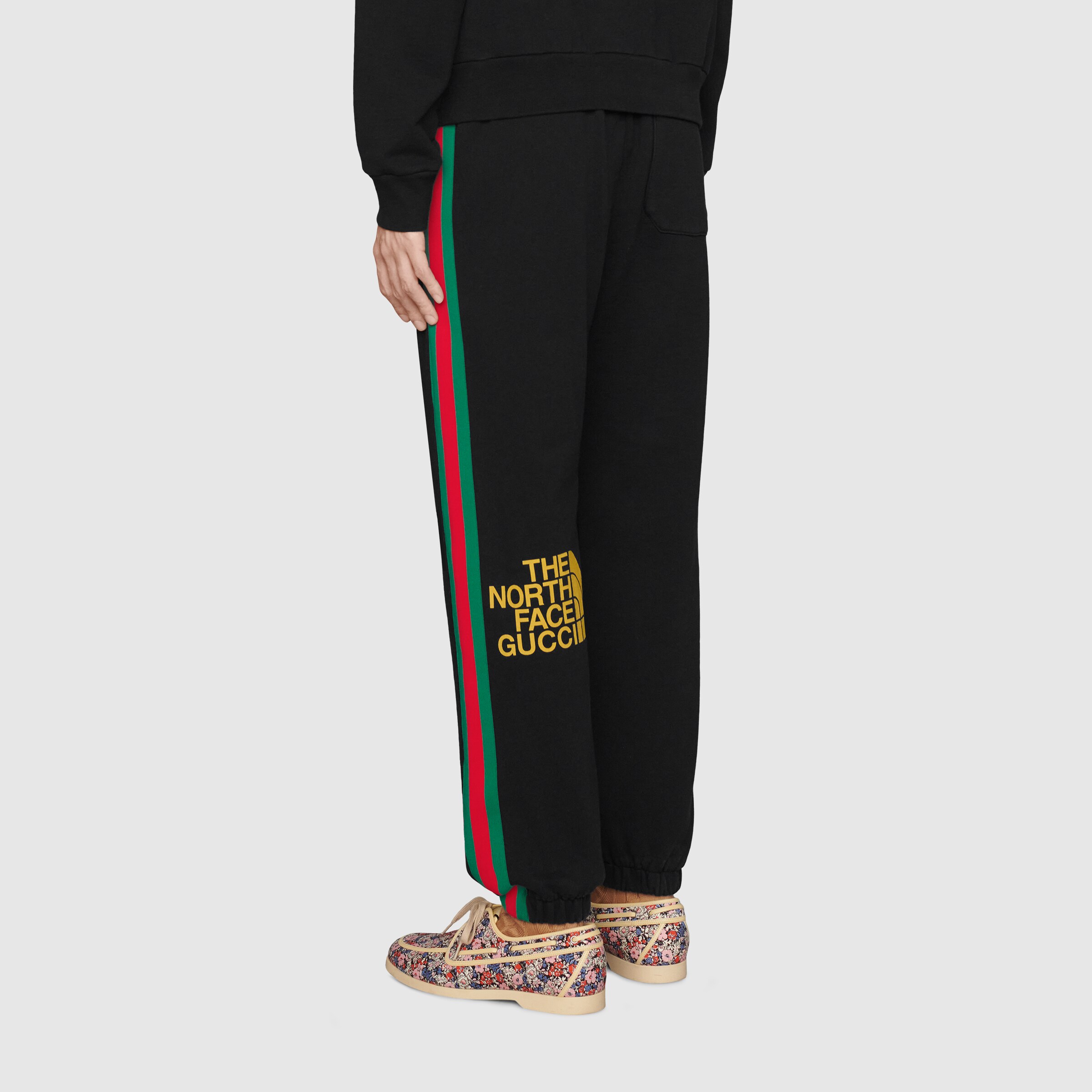 657490_XJDIP_1082_005_100_0000_Light-The-North-Face-x-Gucci-Web-print-cotton-jogging-bottoms.jpg