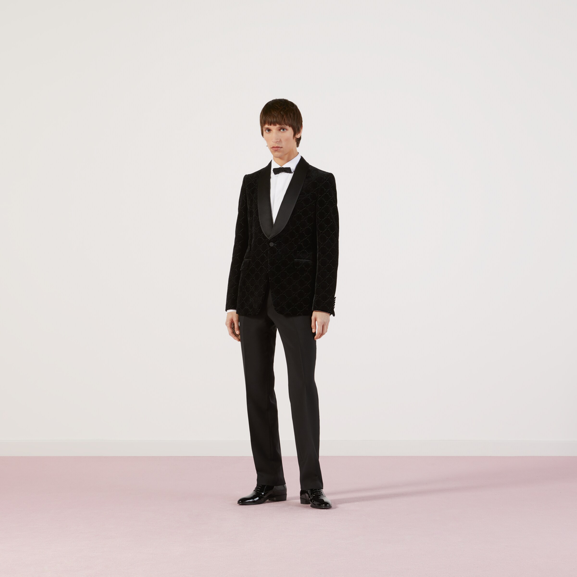 639030_Z402L_1000_002_100_0000_Light-GG-velvet-jacket.jpg