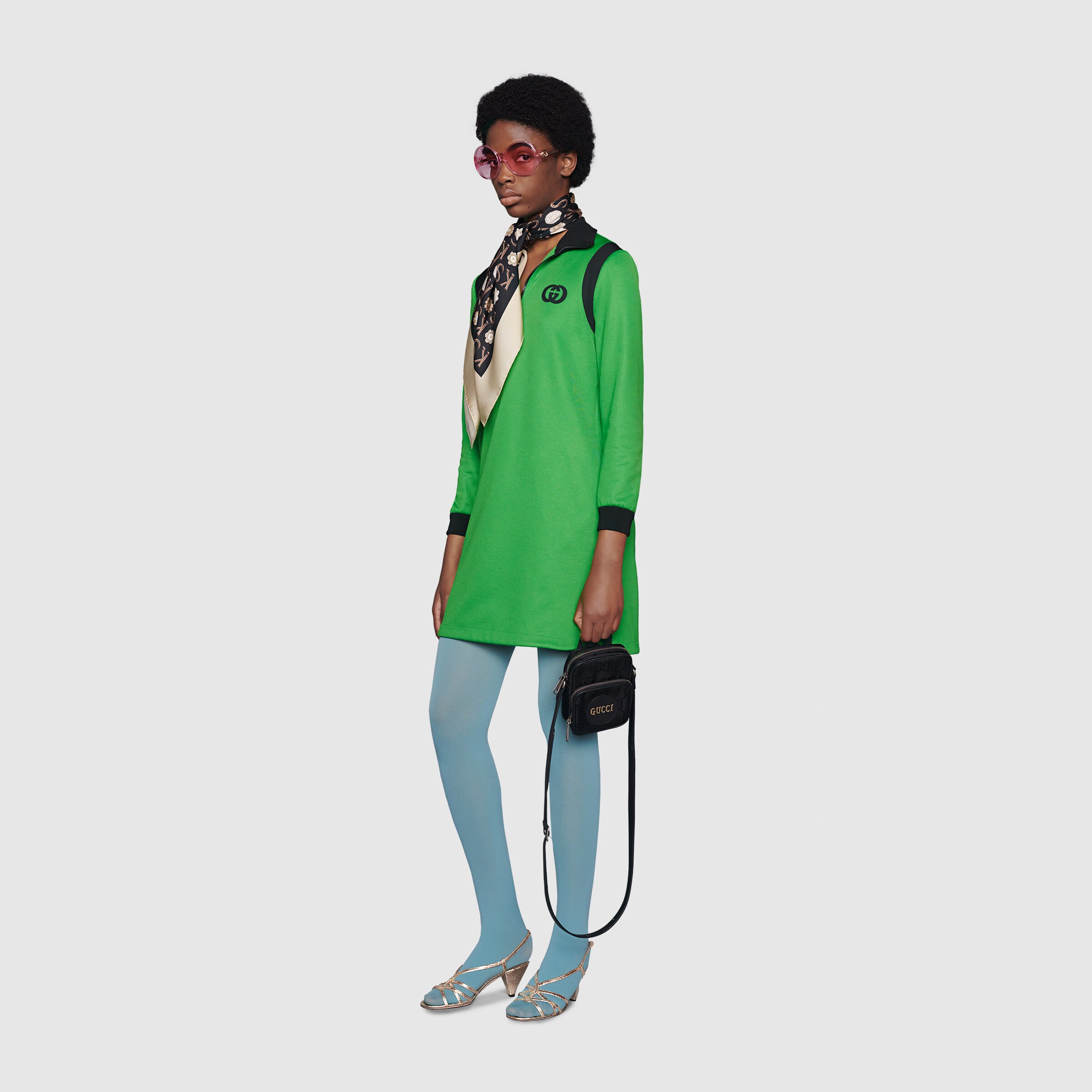 643882_H9HLN_1000_011_100_0000_Light-Gucci-Off-The-Grid-mini-bag.jpg