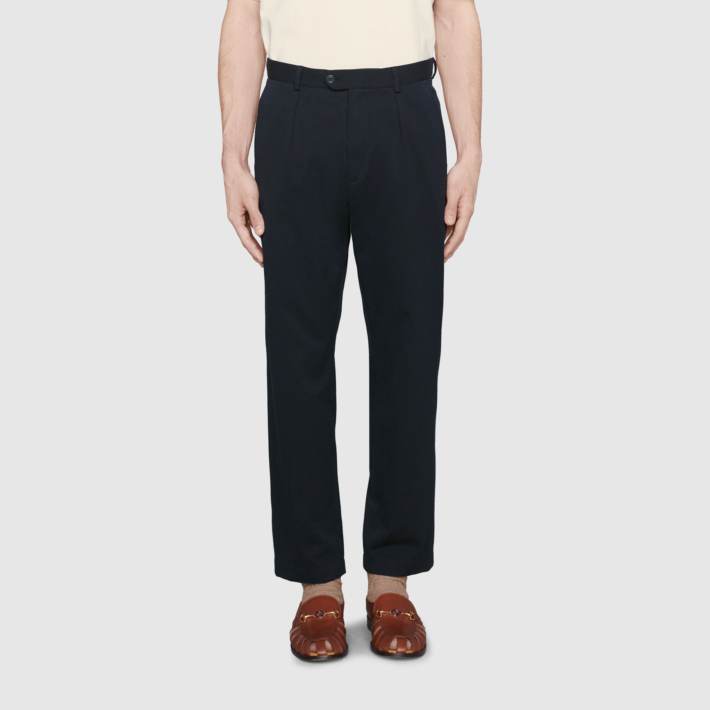 639398_ZAF7Y_4265_004_100_0000_Light-Cotton-trousers-with-Interlocking-G-patch.jpg