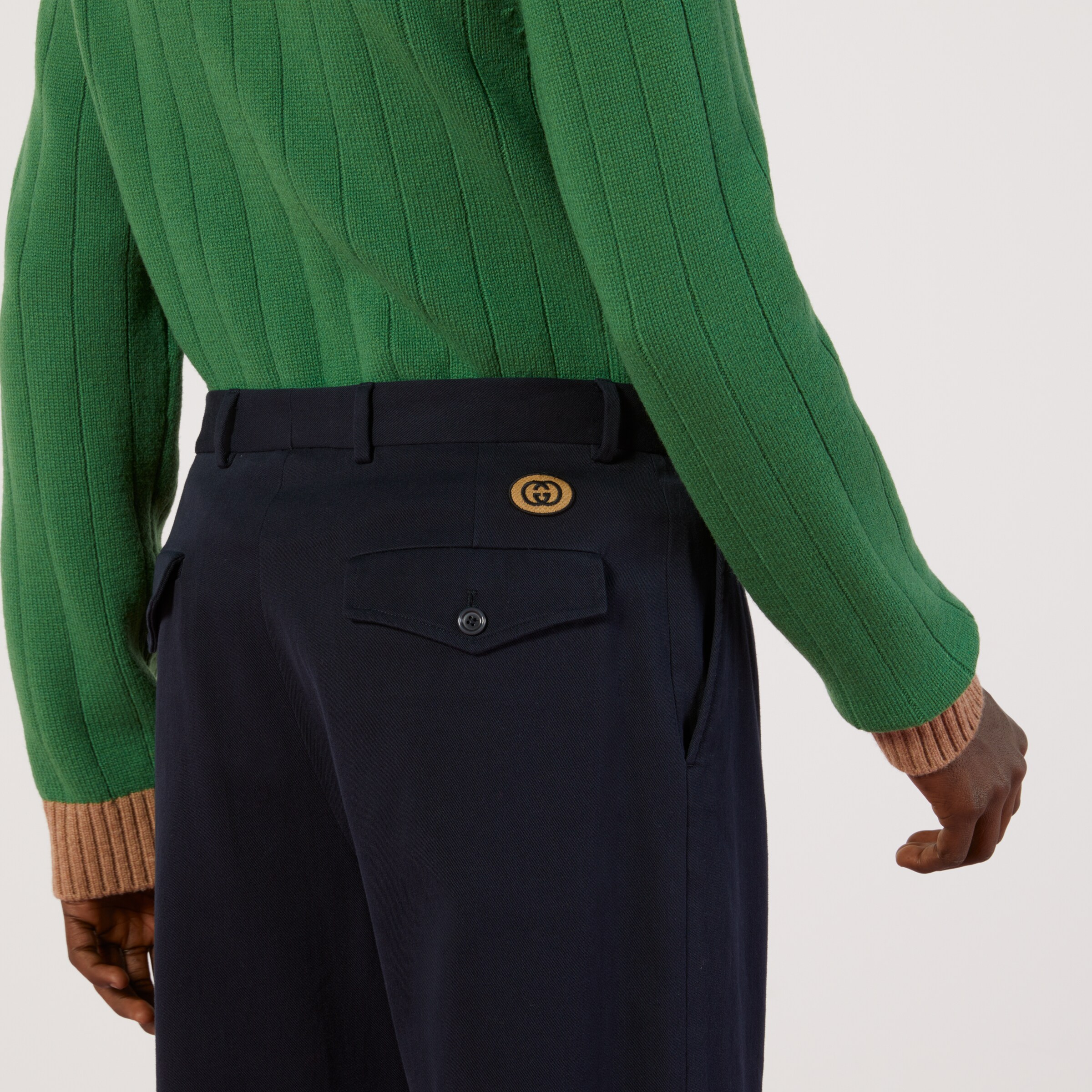 639398_ZAF7Y_4265_005_100_0000_Light-Cotton-trousers-with-Interlocking-G-patch.jpg