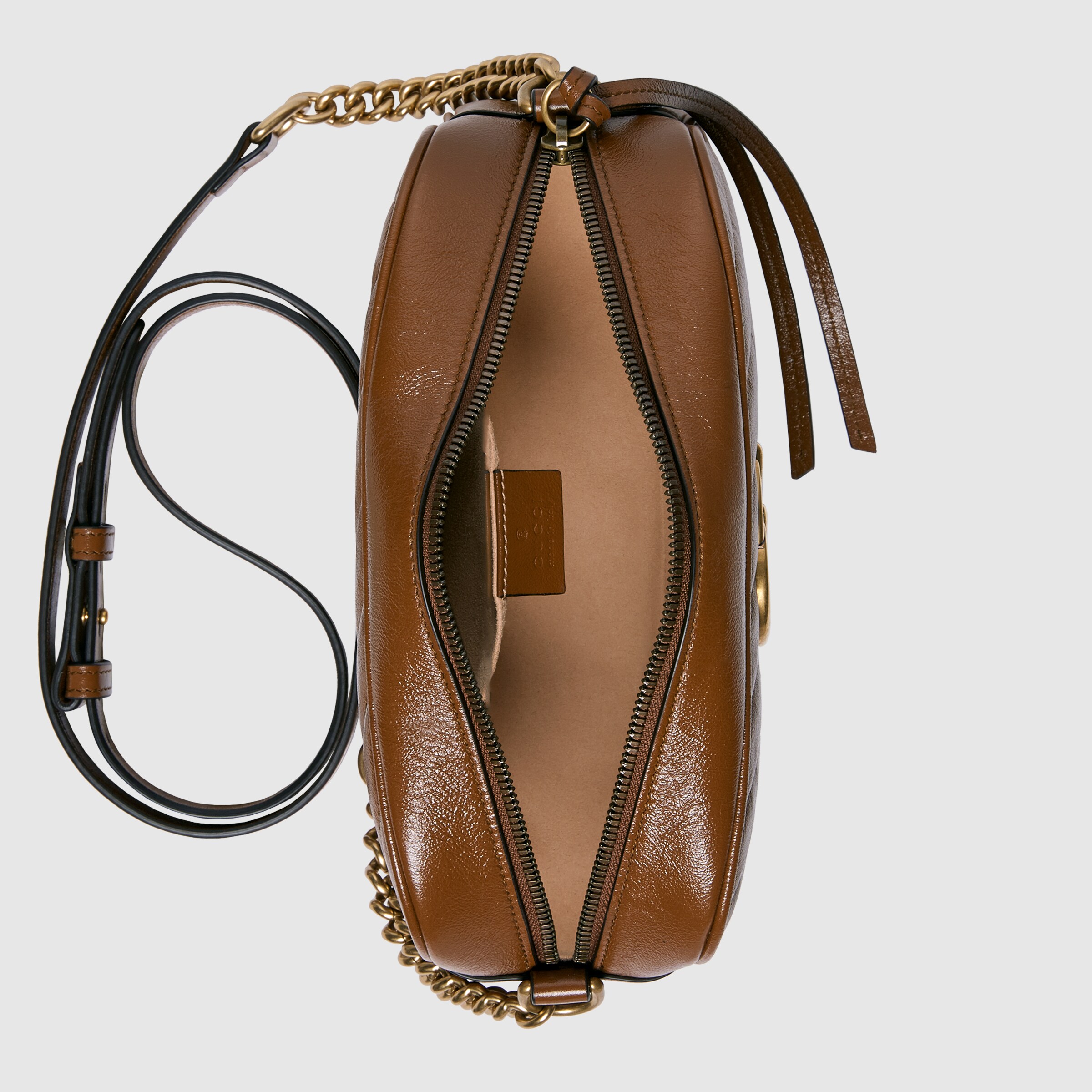 447632_0OLFT_2535_007_067_0032_Light-GG-Marmont-small-matelass-shoulder-bag.jpg