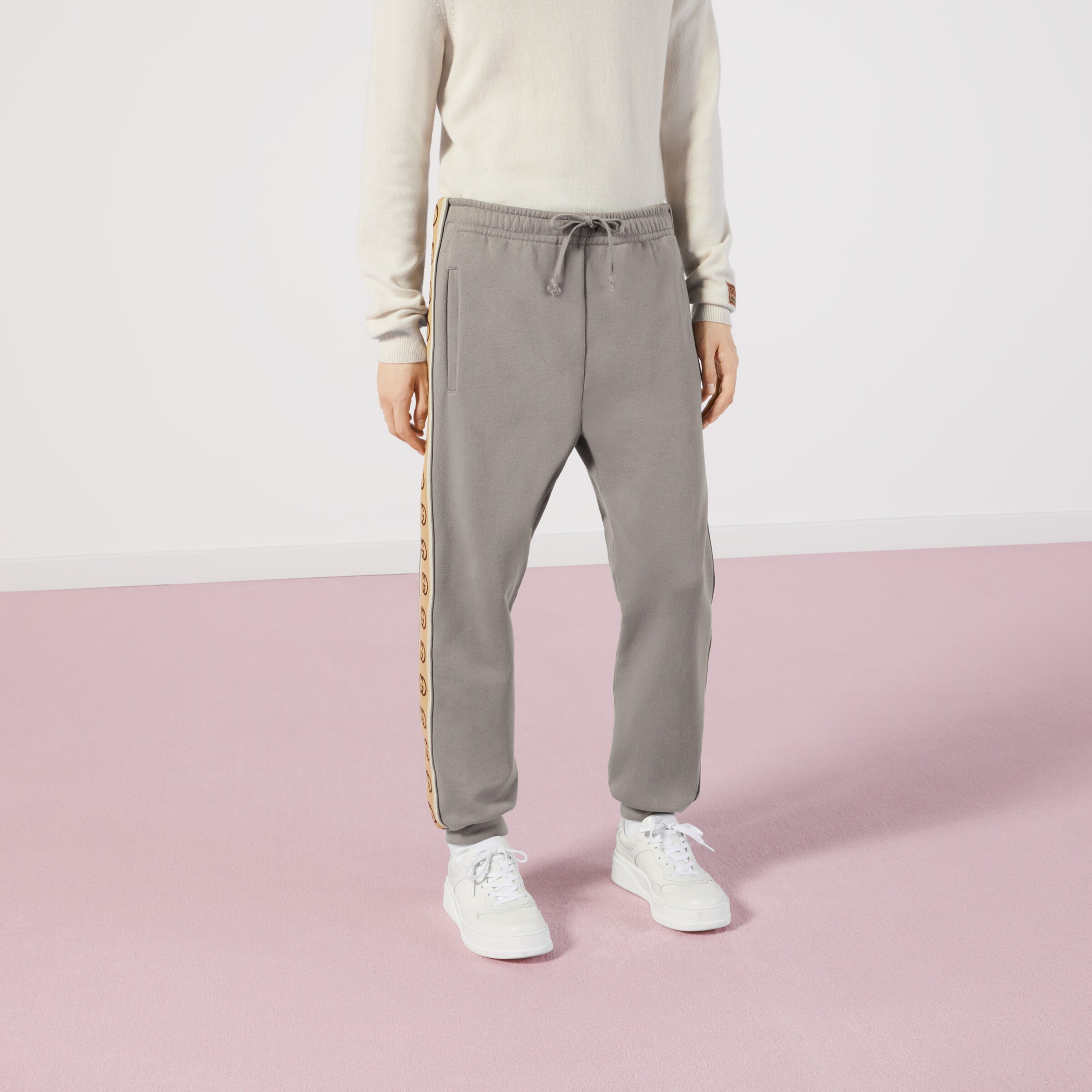 630713_XJBUW_1233_010_100_0000_Light-Cotton-jersey-trousers.jpg