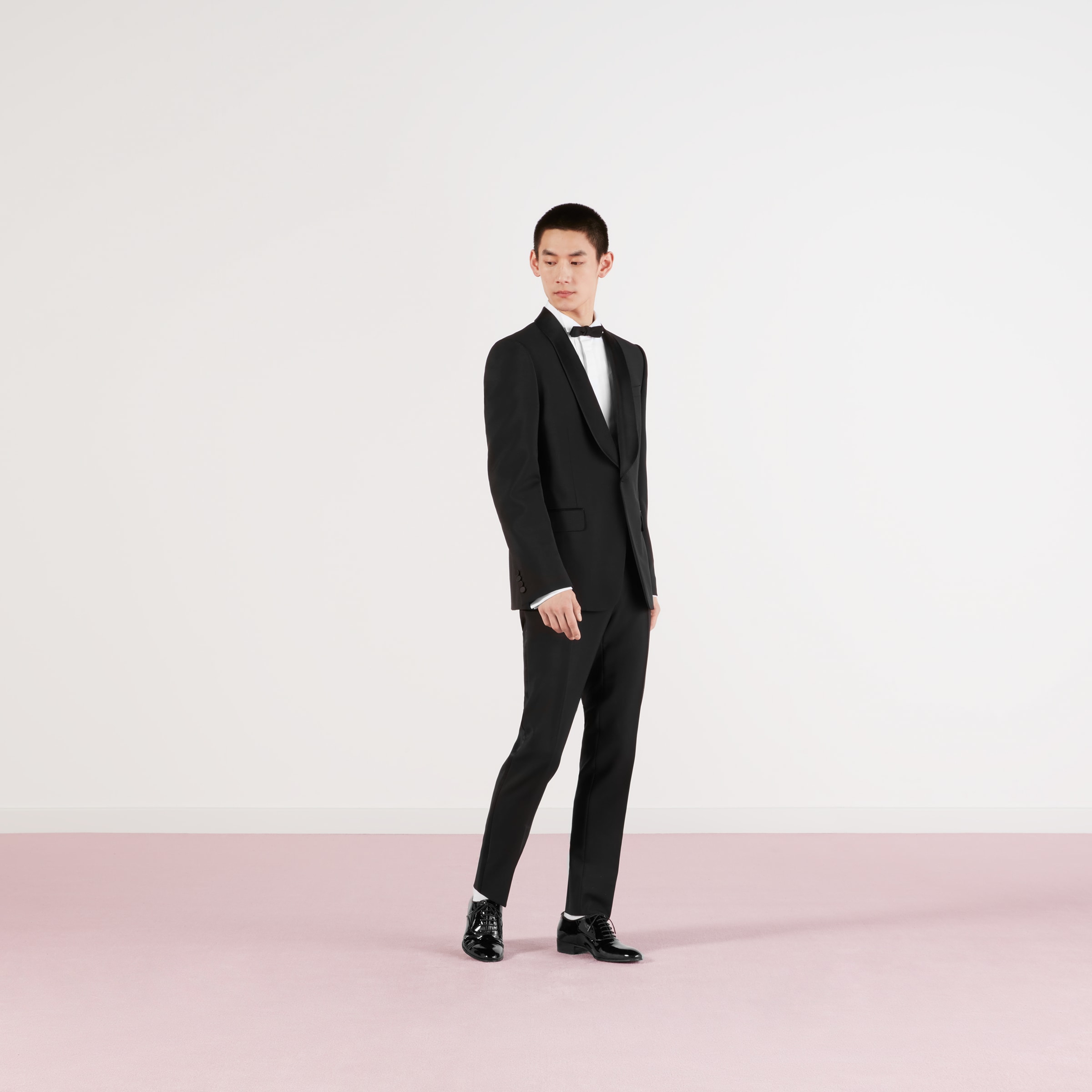645351_Z592B_1000_002_100_0000_Light-Slim-fit-wool-suit.jpg