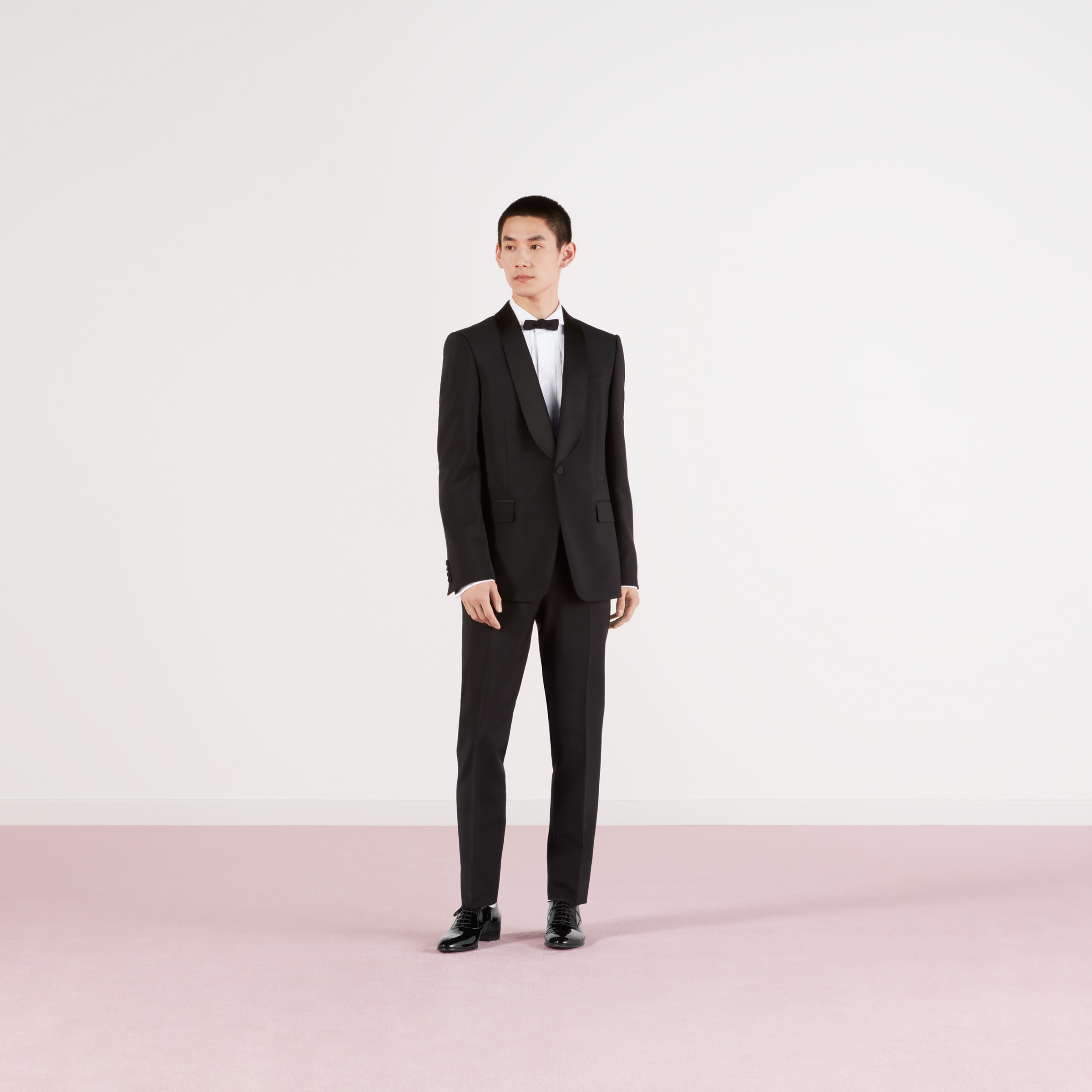 645351_Z592B_1000_010_100_0000_Light-Slim-fit-wool-suit.jpg