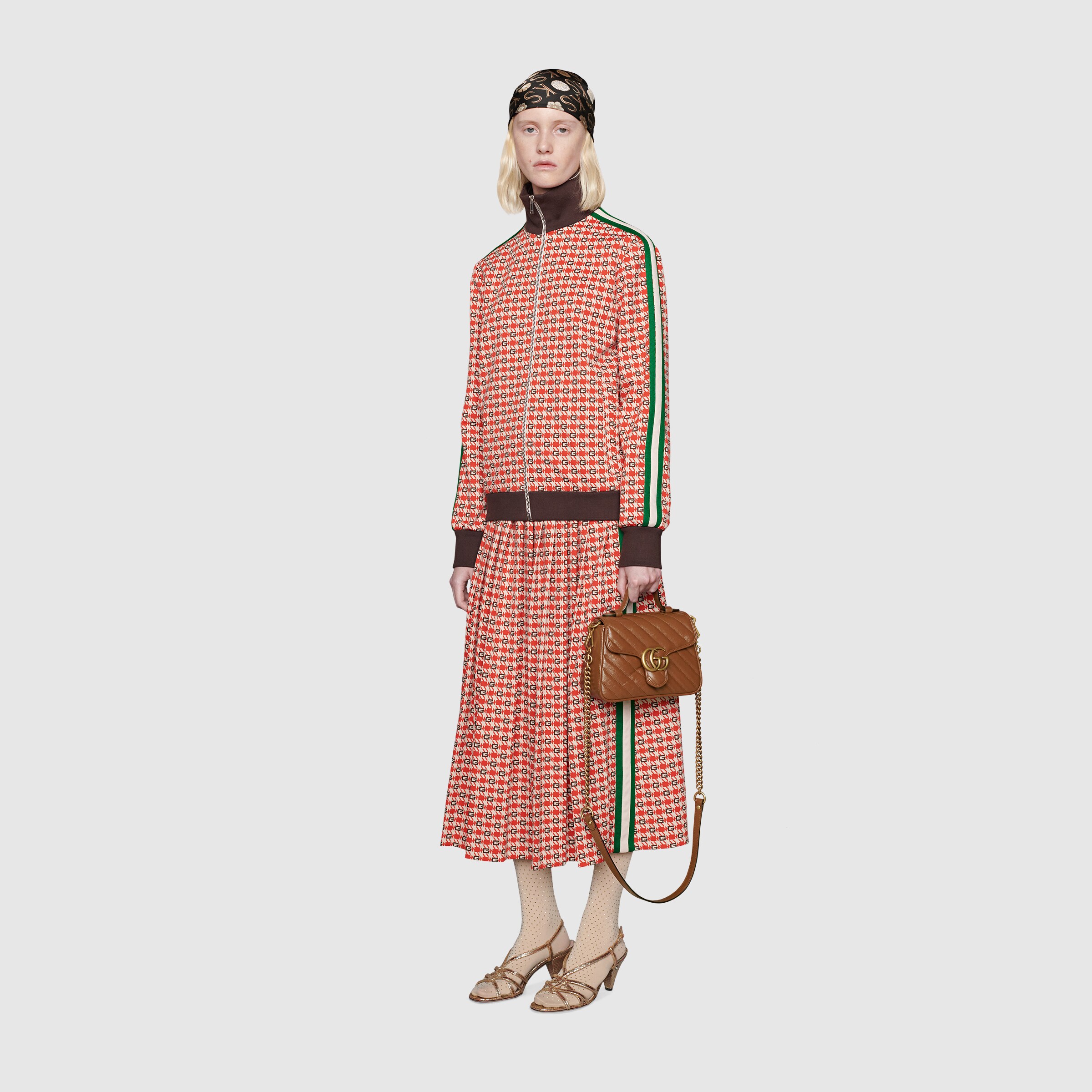 583571_0OLFT_2535_011_100_0000_Light-GG-Marmont-mini-top-handle-bag.jpg