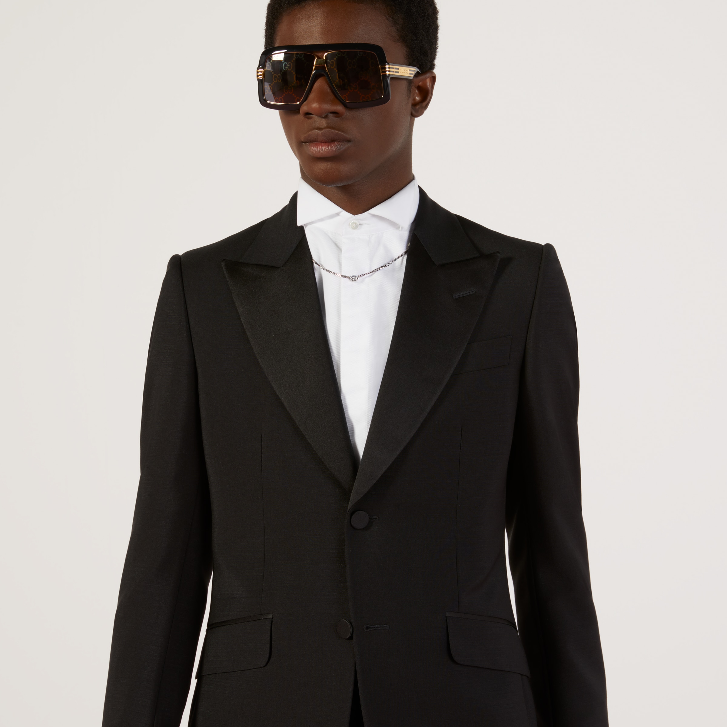 606245_Z592B_1000_005_100_0000_Light-Fitted-mohair-wool-tuxedo.jpg