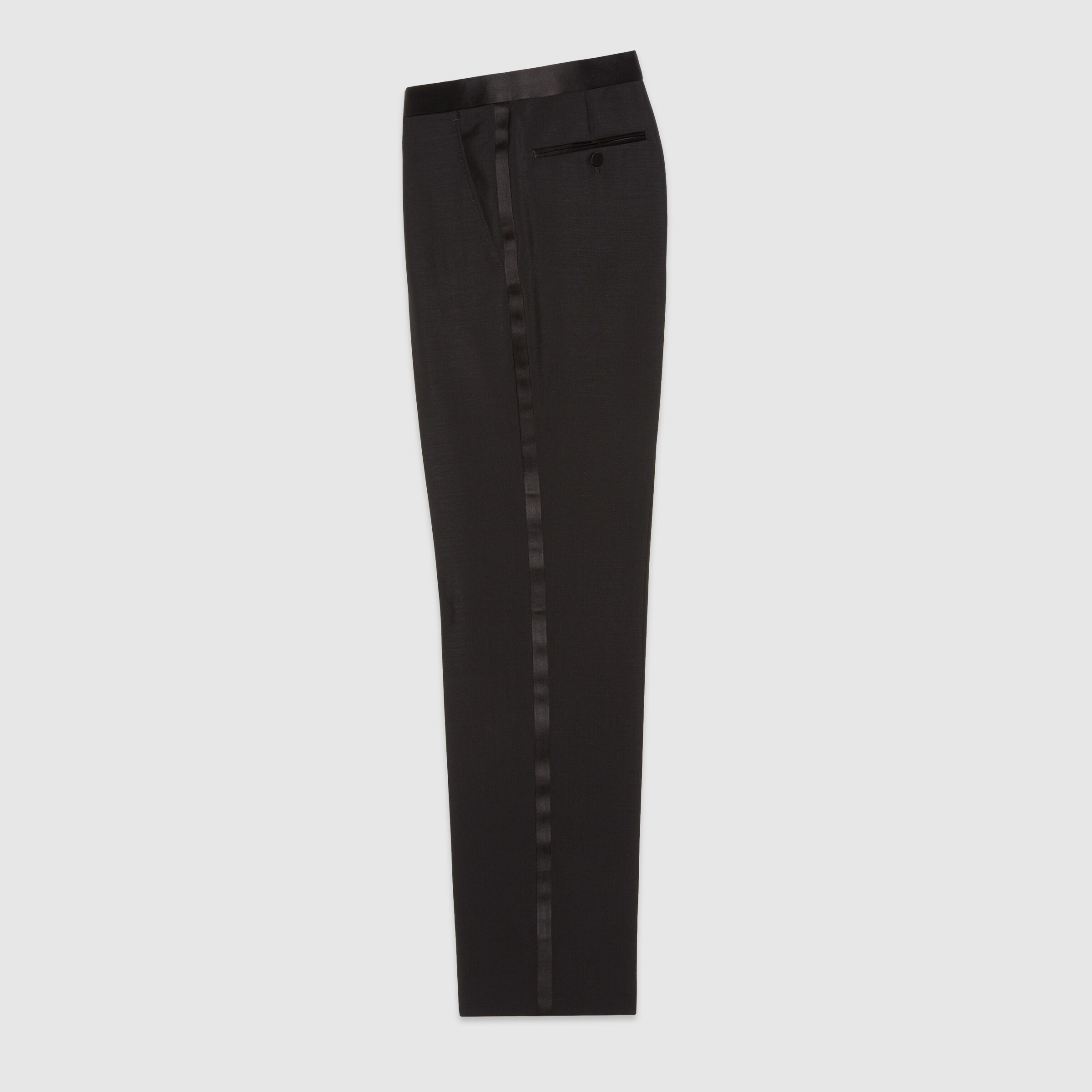606245_Z592B_1000_008_100_0000_Light-Fitted-mohair-wool-tuxedo.jpg