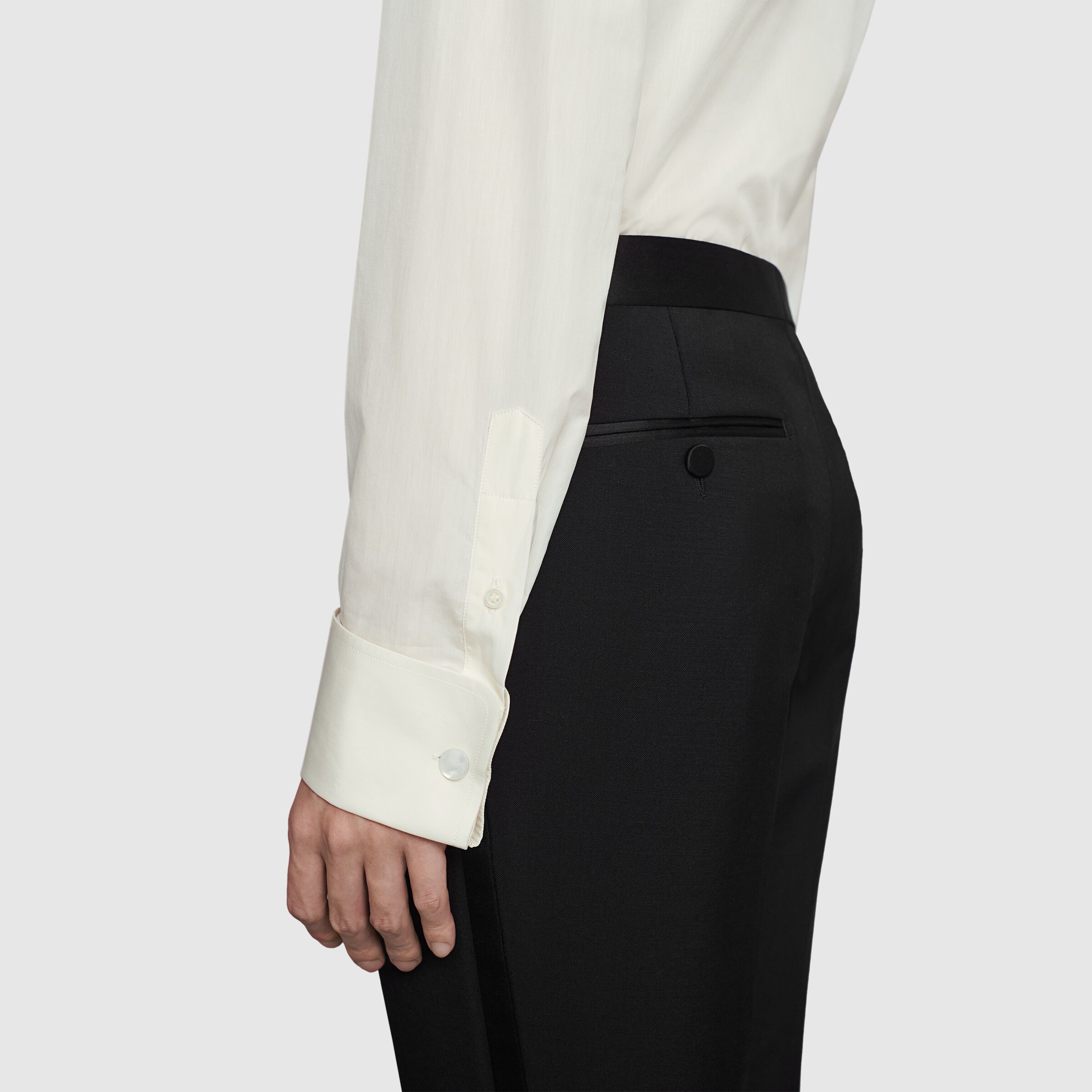 581432_Z3599_9072_012_100_0000_Light-Cotton-poplin-shirt.jpg