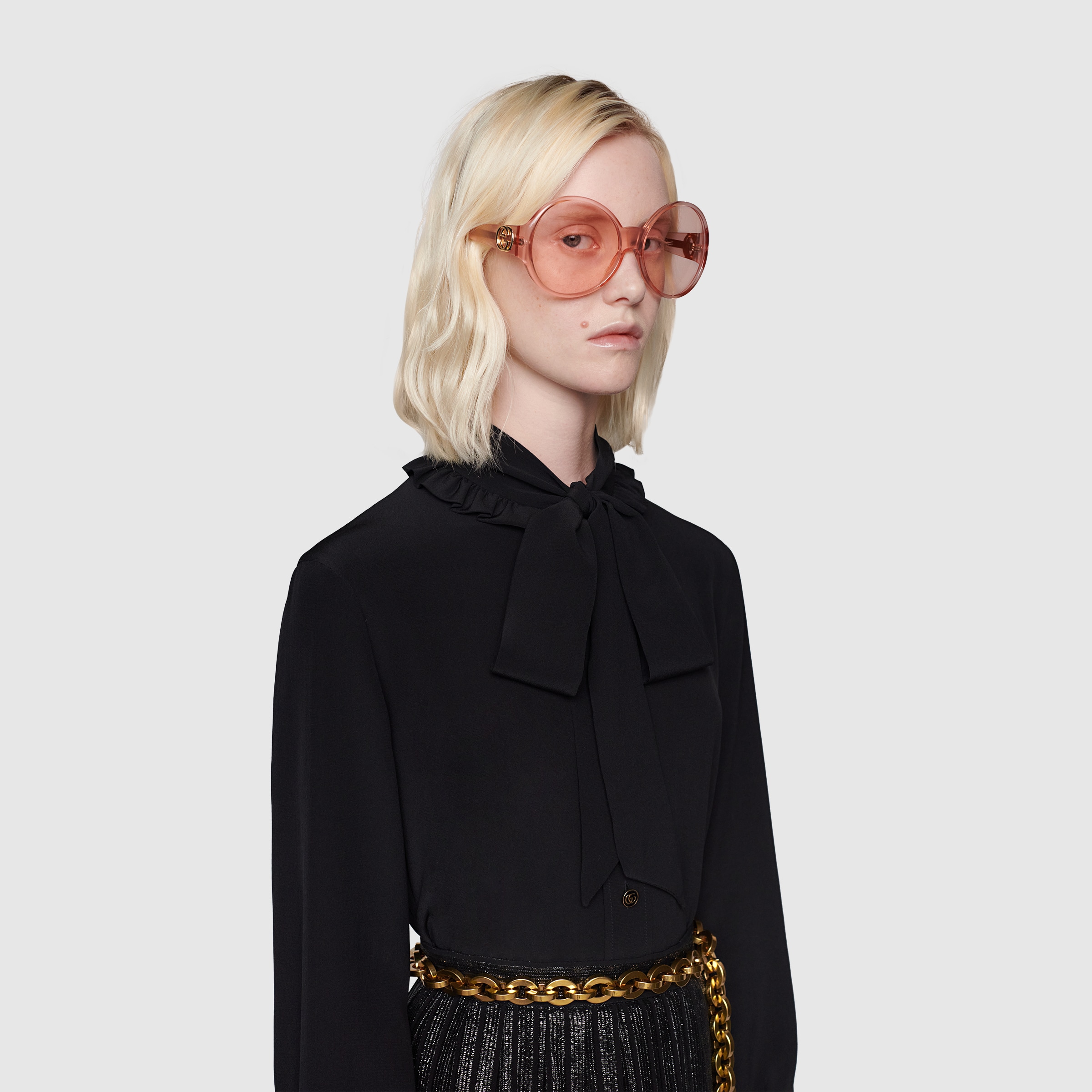 643272_ZAAOG_1000_010_100_0000_Light-Silk-shirt-with-neck-bow.jpg