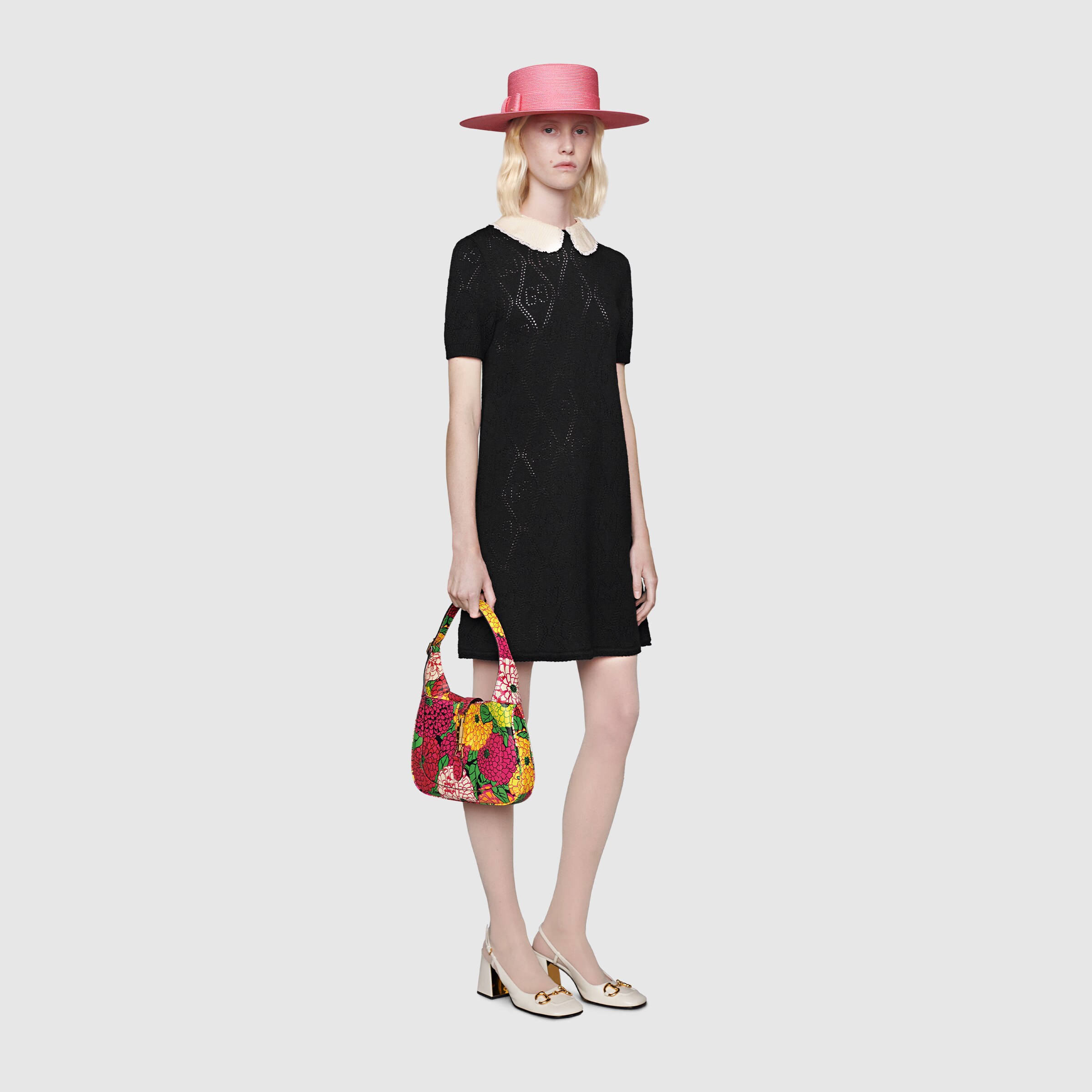 646227_XKBQH_1043_002_100_0000_Light-Wool-dress-with-embroidered-collar.jpg
