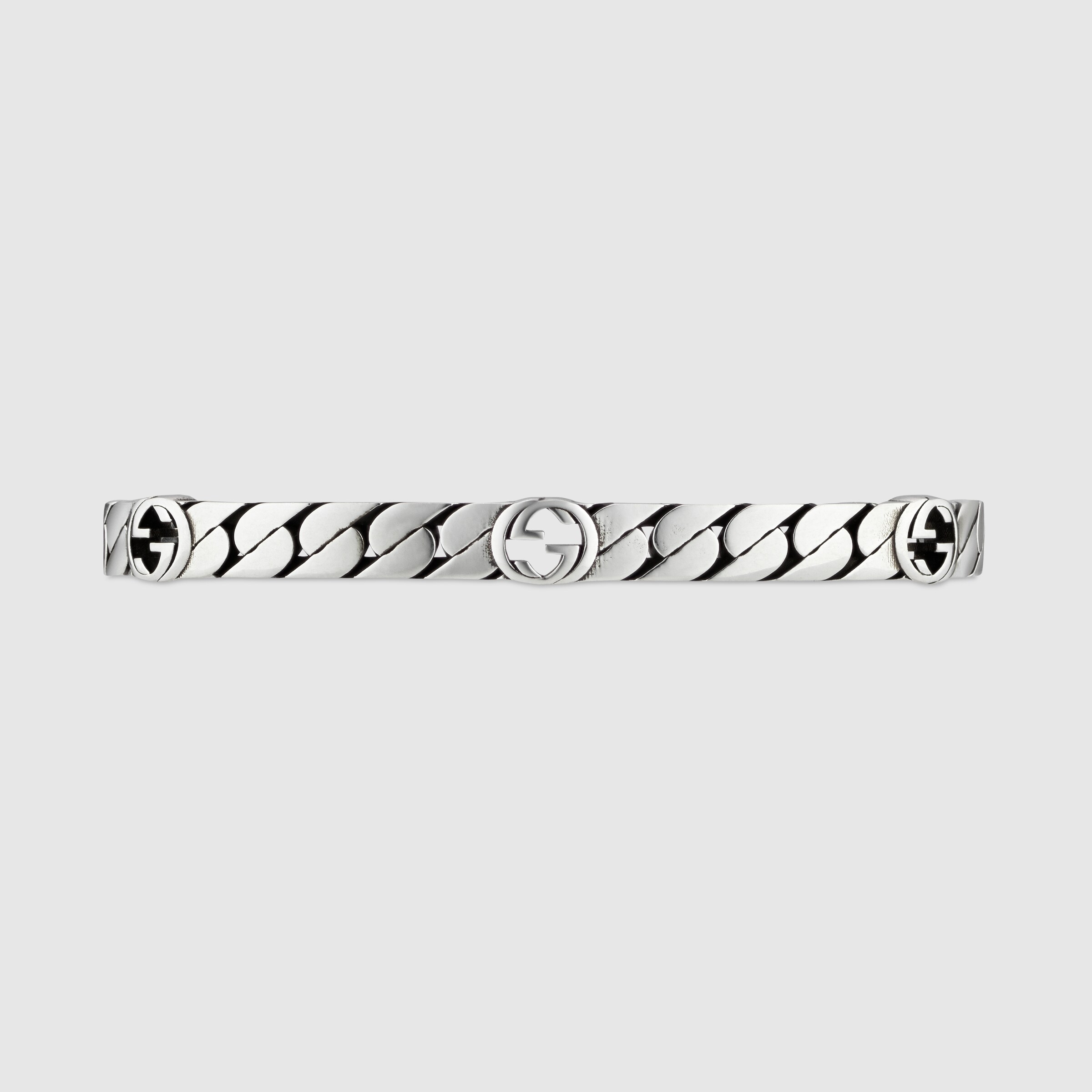 661526_J8400_0728_002_100_0000_Light-Interlocking-G-bracelet.jpg