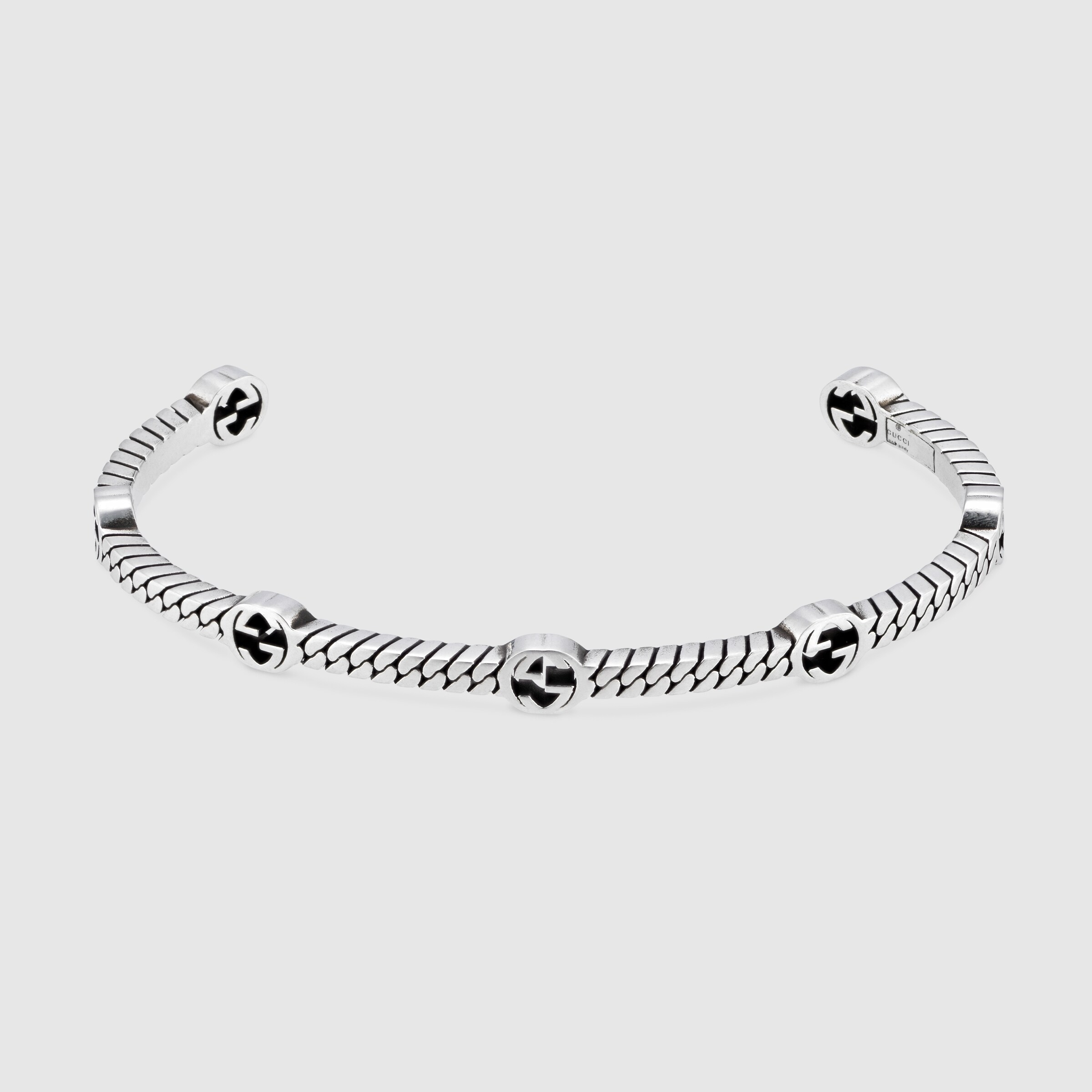 661529_J8400_0728_001_100_0000_Light-Thin-Interlocking-G-bracelet.jpg