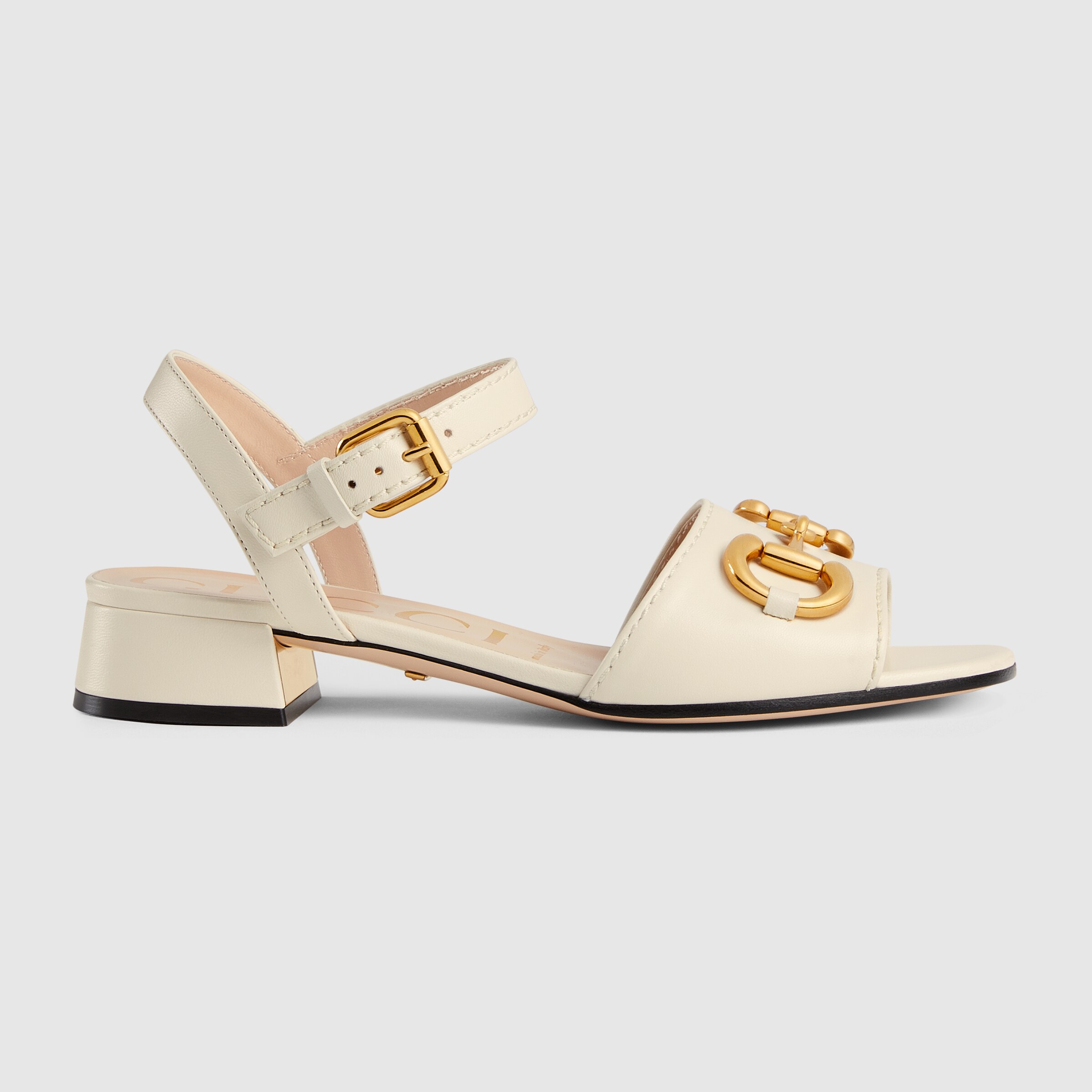655413_BKO00_9022_001_100_0000_Light-Womens-sandal-with-Horsebit.jpg