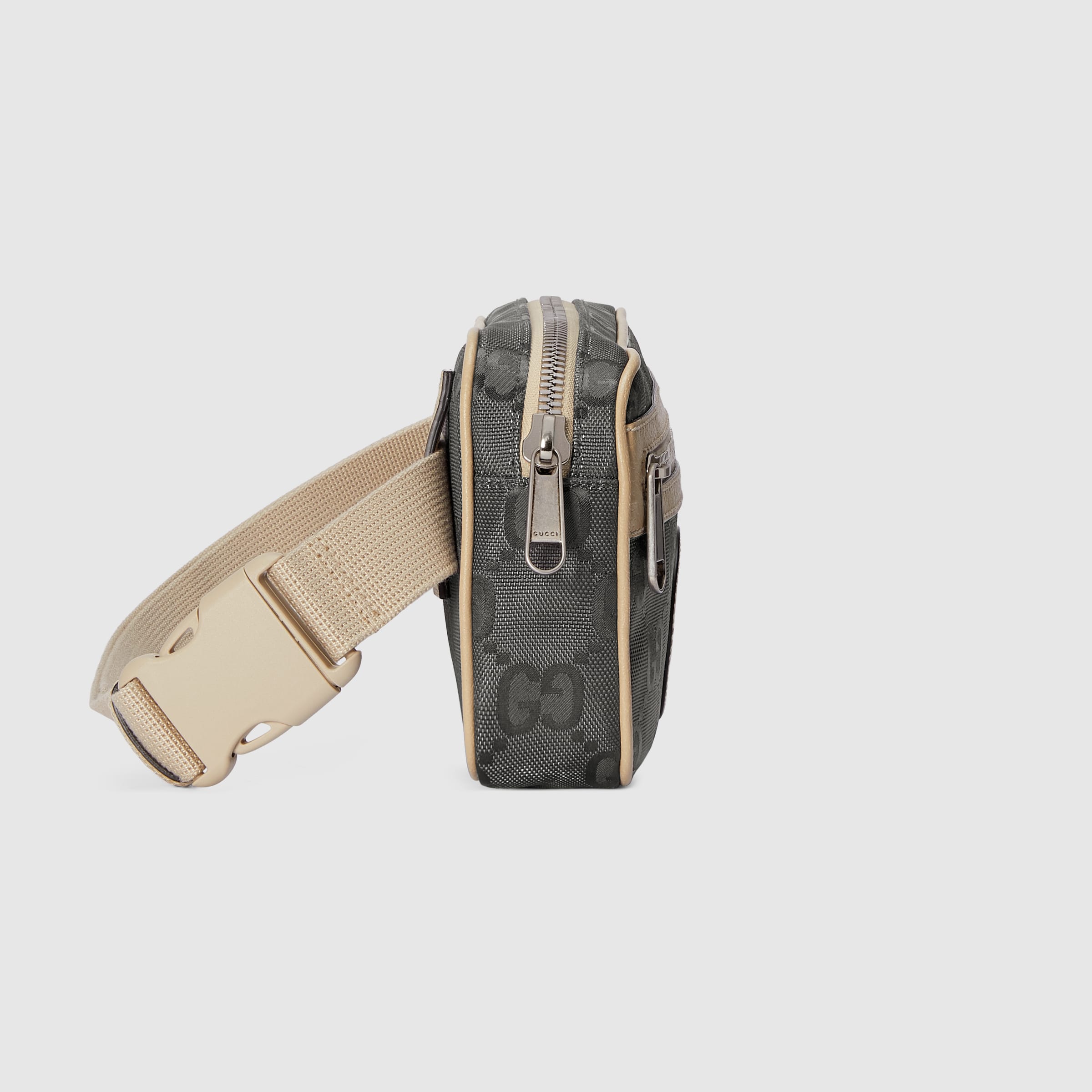 631341_H9HBN_1263_004_078_0000_Light-Gucci-Off-The-Grid-belt-bag.jpg