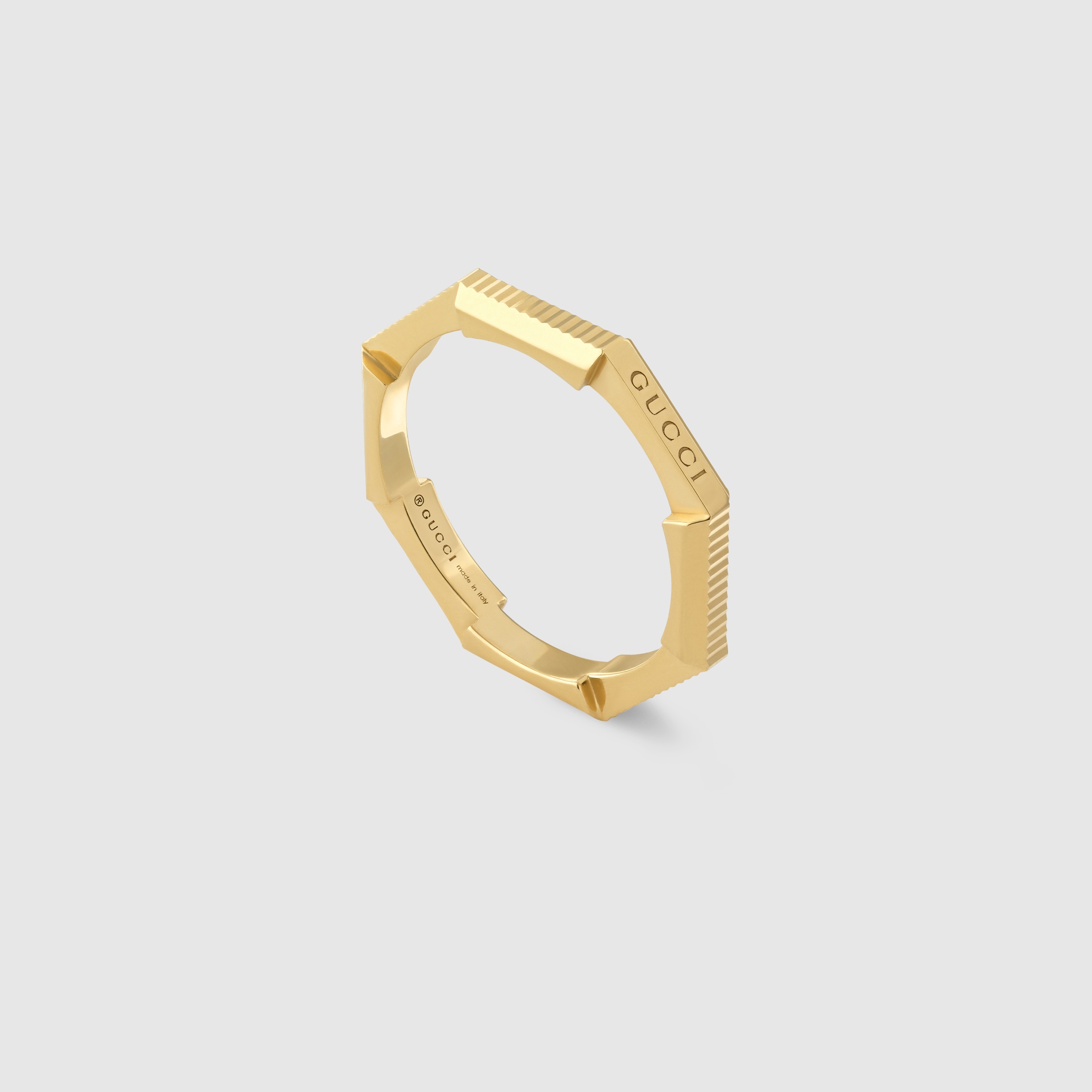 662097_J8500_8000_002_100_0000_Light-Gucci-Link-to-Love-striped-ring.jpg