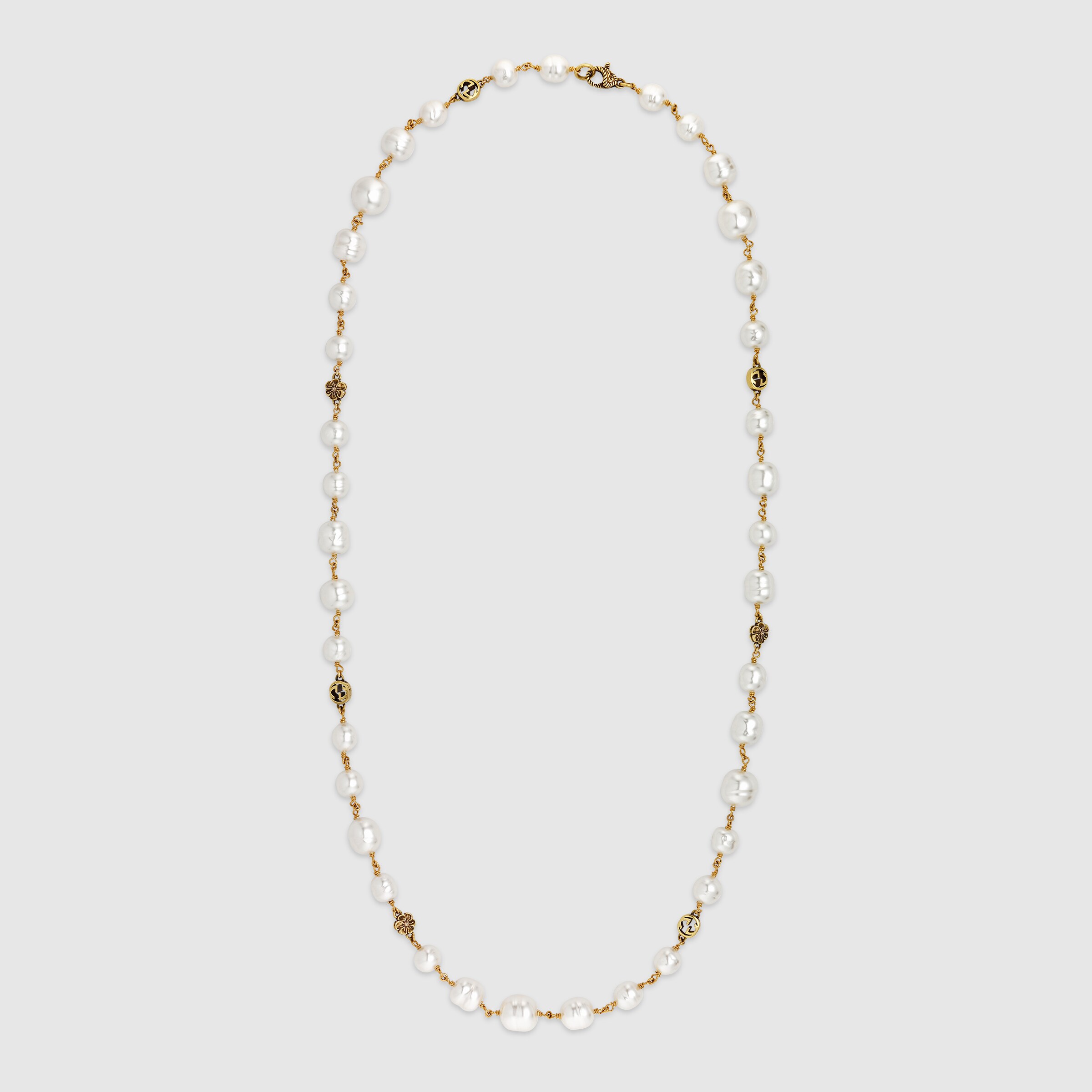 661115_I4620_8078_002_100_0000_Light-Interlocking-G-flower-pearl-necklace.jpg