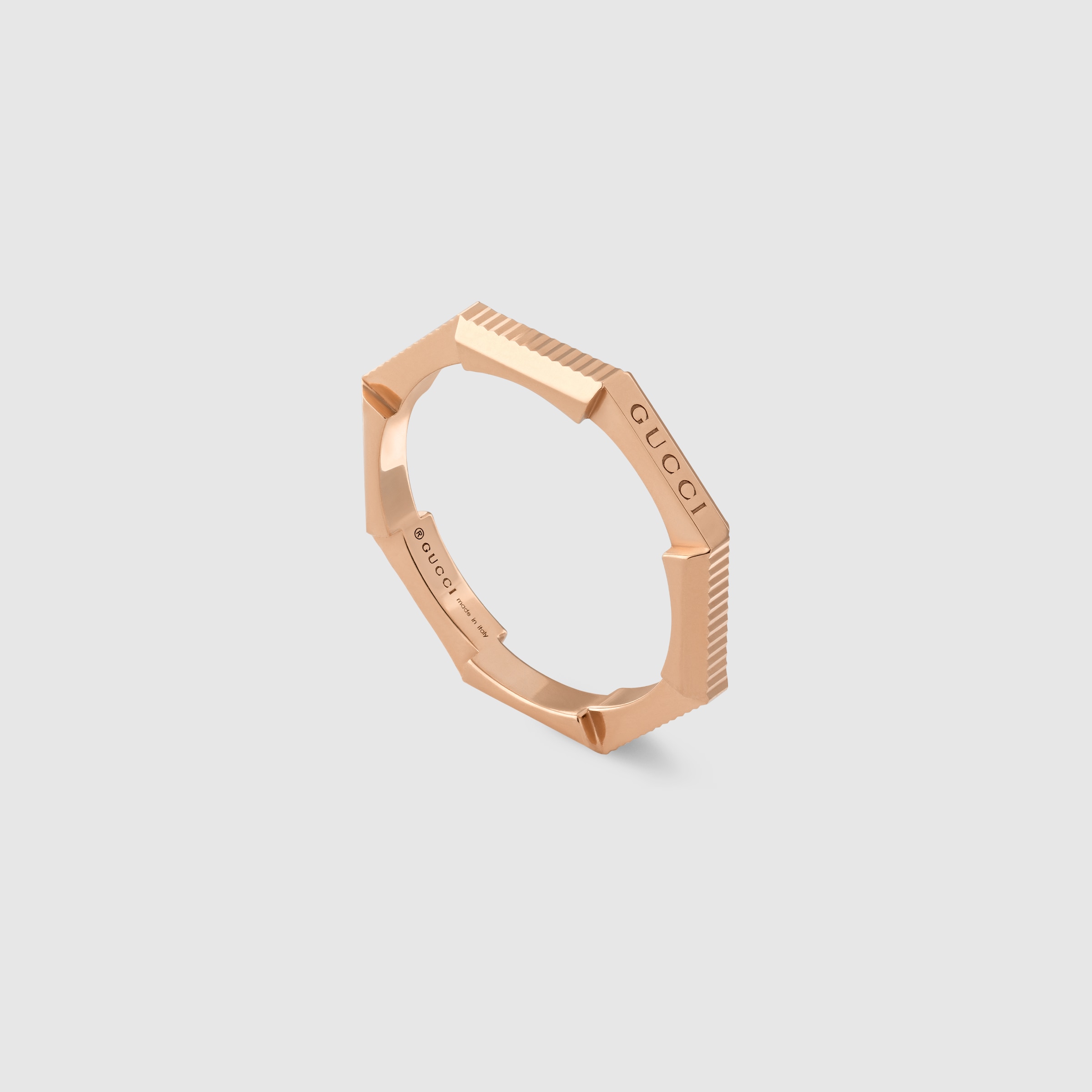 662097_J8500_5702_002_100_0000_Light-Gucci-Link-to-Love-striped-ring.jpg