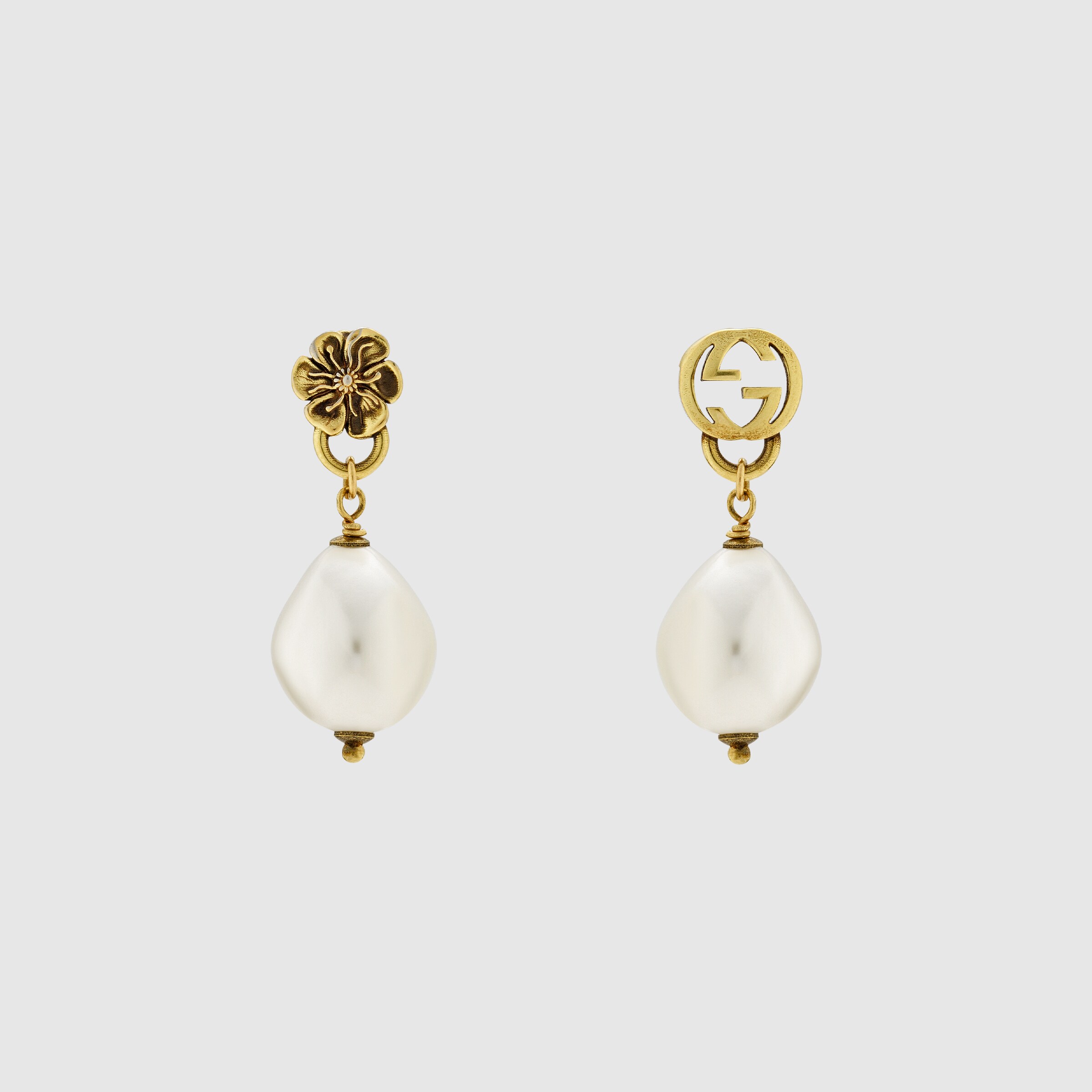 661121_I4620_8078_001_100_0000_Light-Interlocking-G-flower-pearl-earrings.jpg