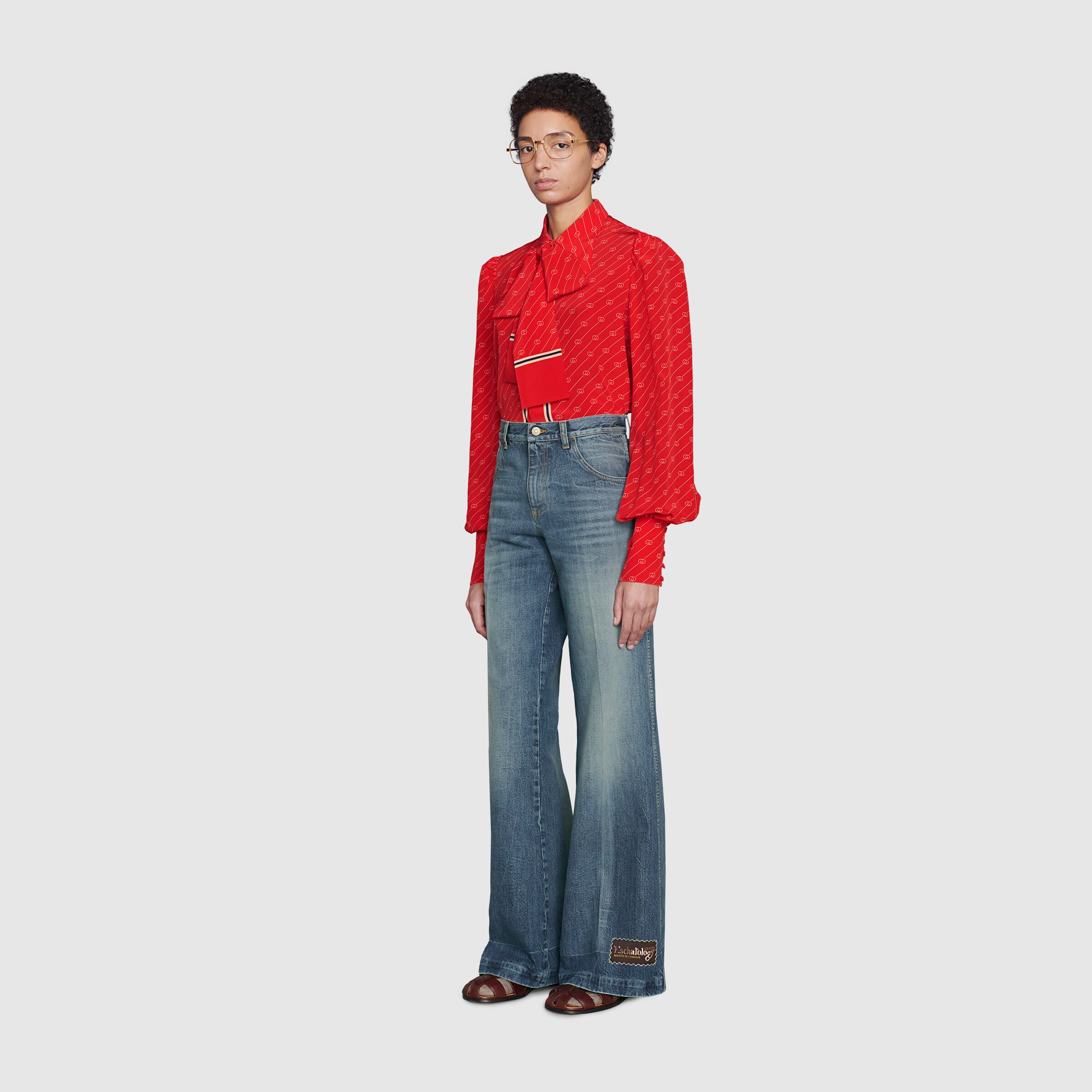 660046_ZAGRU_6447_002_100_0000_Light-GG-diagonal-silk-shirt-with-neck-bow.jpg