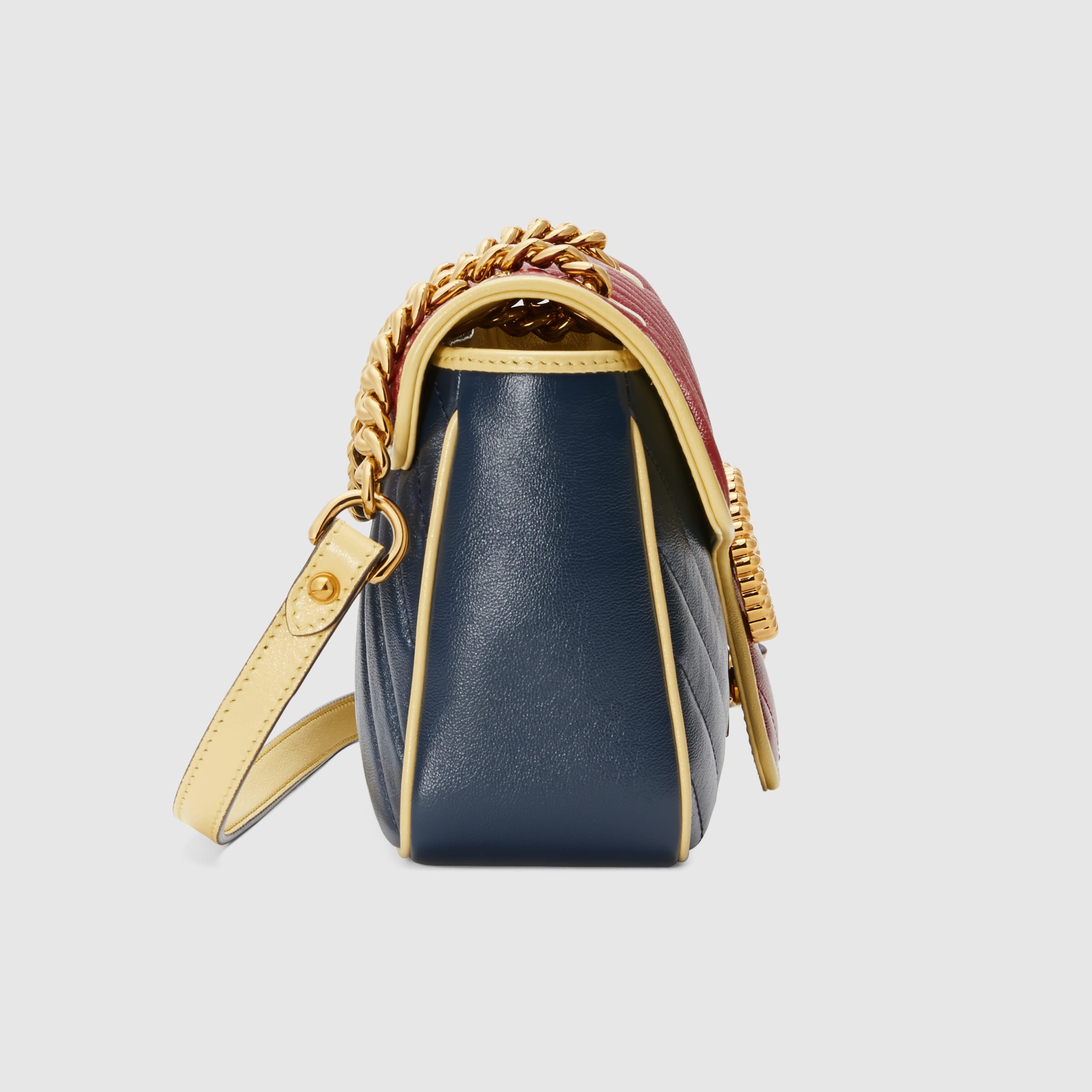 443497_1X5CG_4179_004_063_0000_Light-GG-Marmont-small-shoulder-bag.jpg