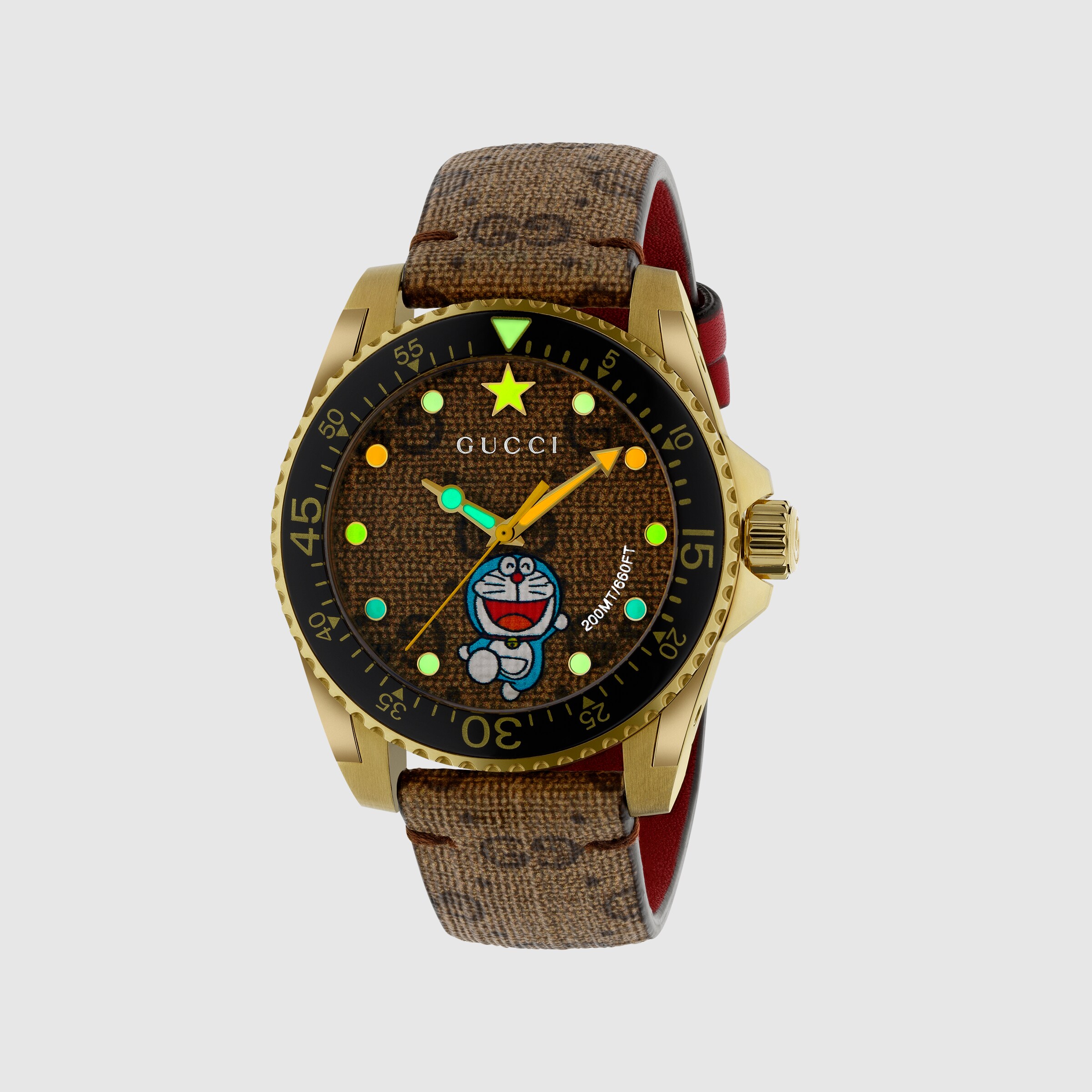 Doraemon x Gucci Dive watch, 40mm in beige and ebony GG canvas GUCCI® 香港
