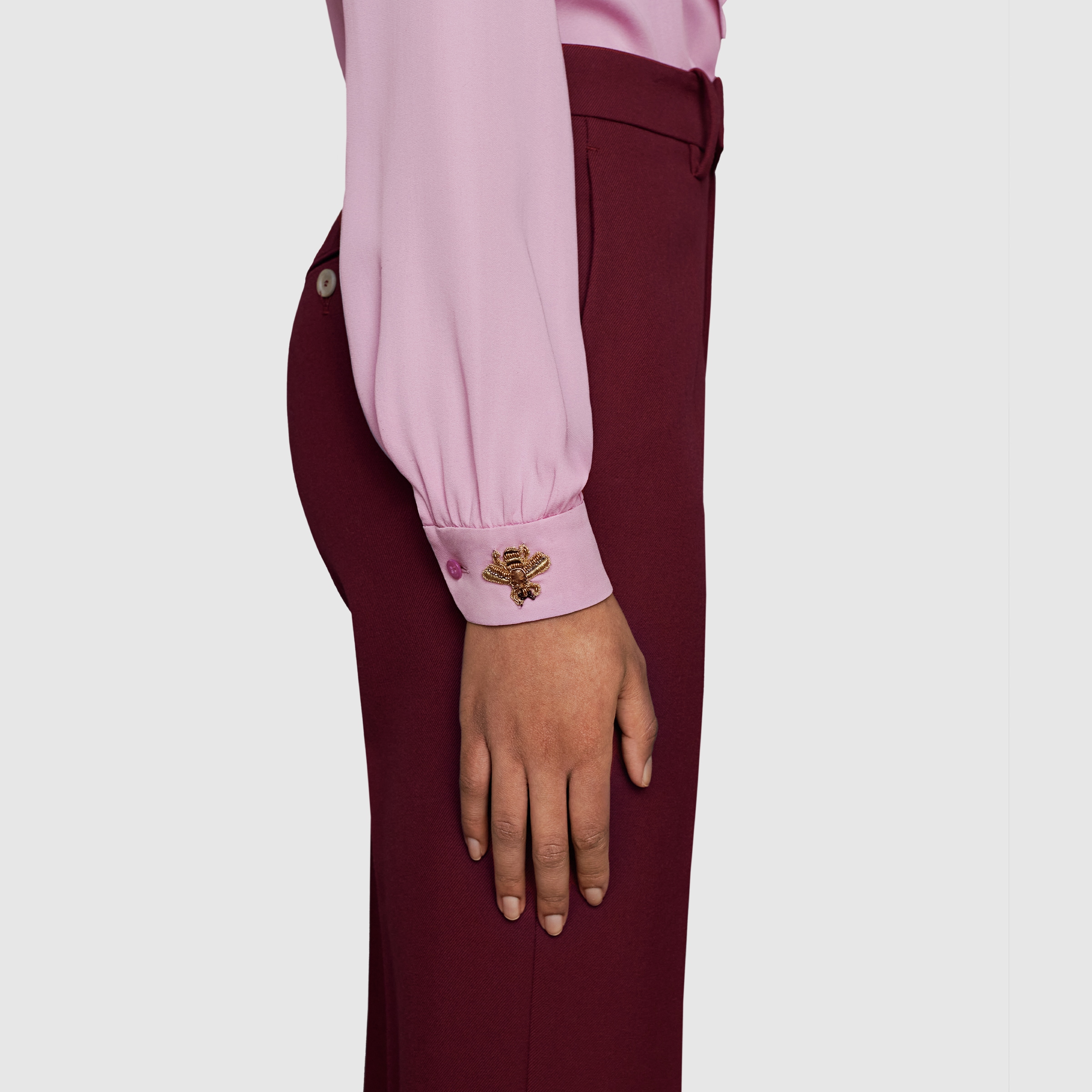 662332_ZFZ91_5800_010_100_0000_Light-2015-Re-Edition-silk-shirt-with-bee.jpg