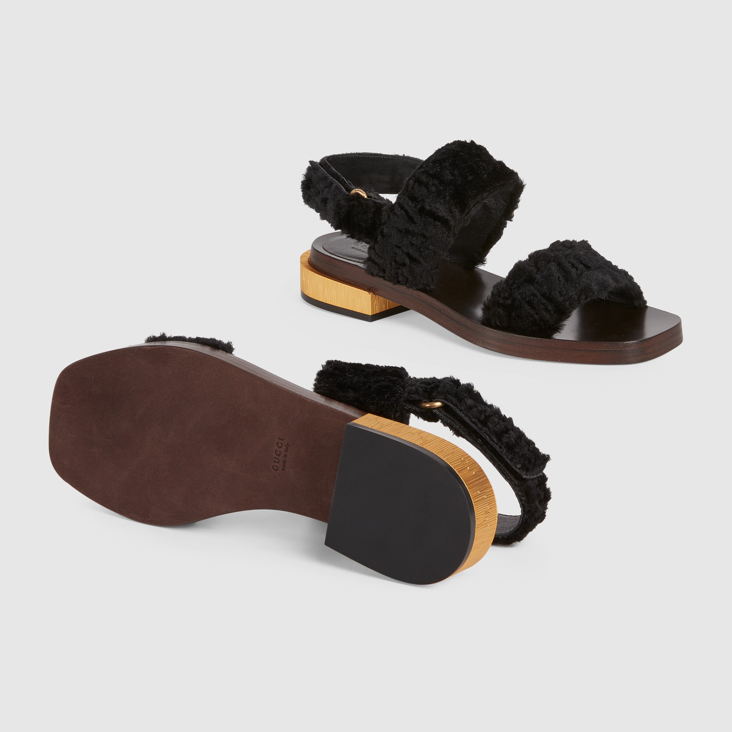 658202_2W600_1000_006_100_0000_Light-2015-Re-Edition-womens-sandal.jpg
