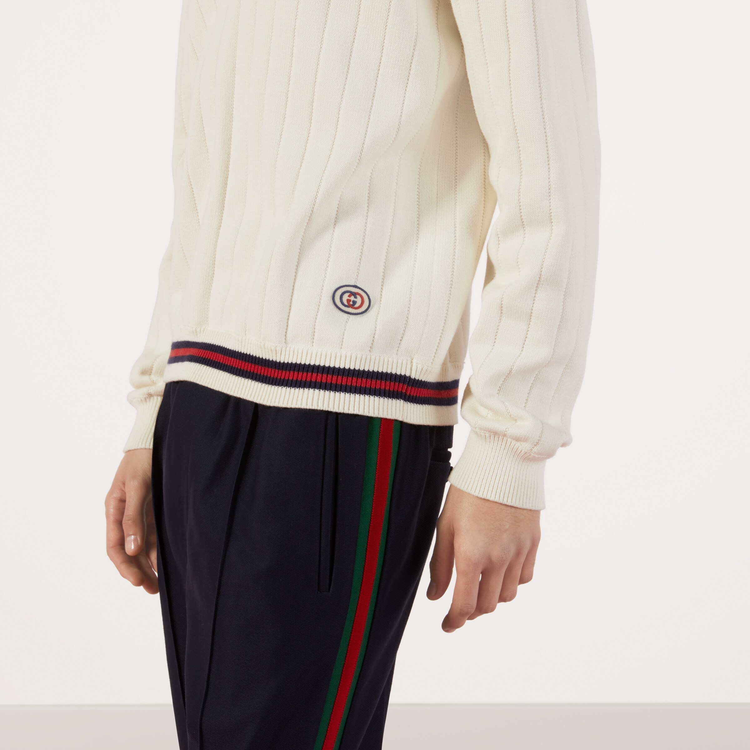 653626_XKBUR_9182_005_100_0000_Light-Cotton-knit-V-neck-jumper-with-Web.jpg