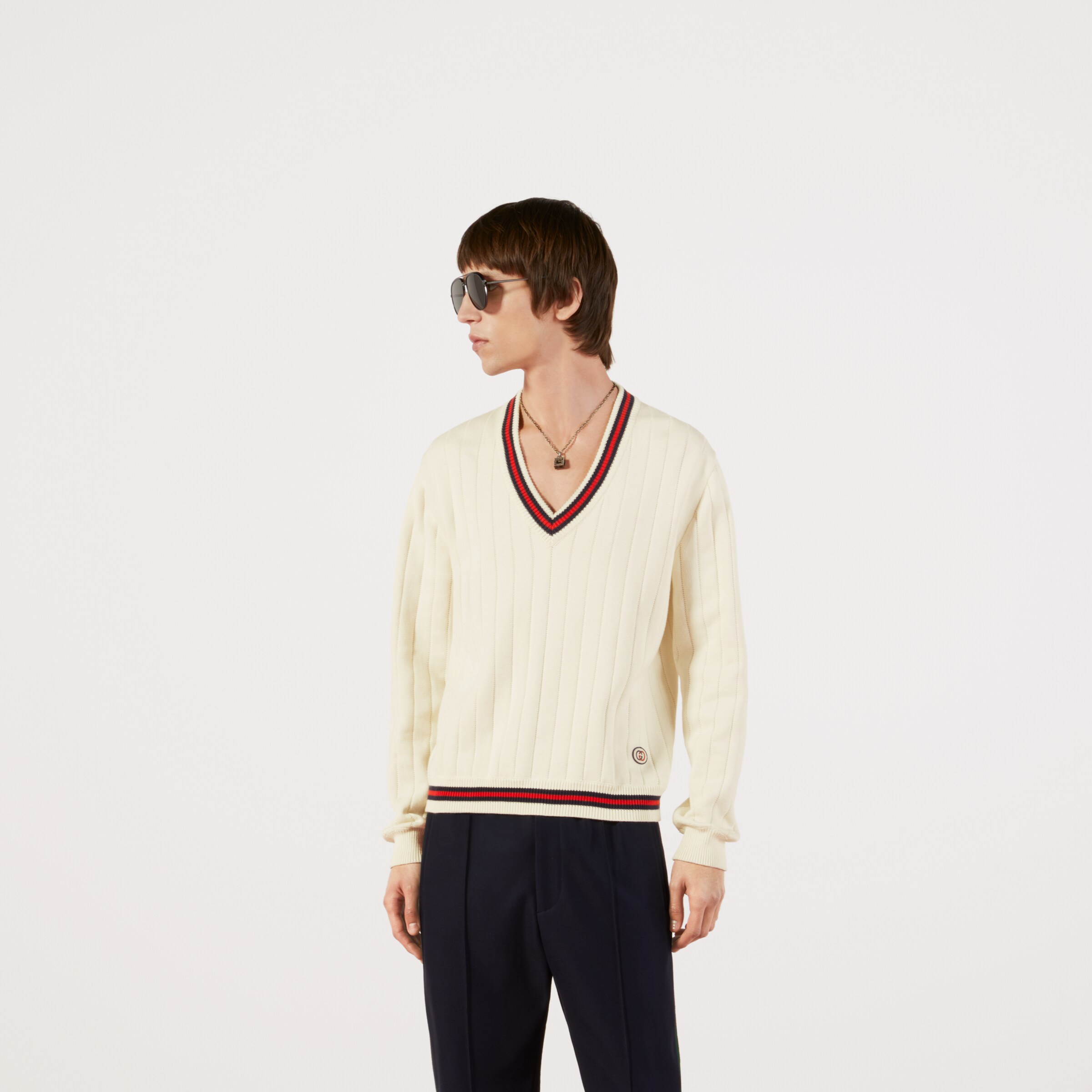 653626_XKBUR_9182_010_100_0000_Light-Cotton-knit-V-neck-jumper-with-Web.jpg