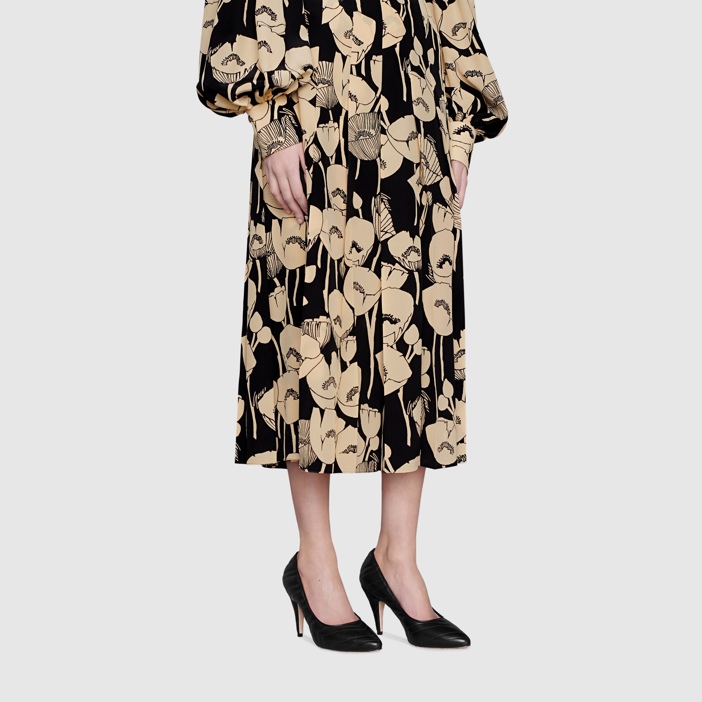 658374_BKO00_1000_008_100_0000_Light-Womens-matelass-pump.jpg