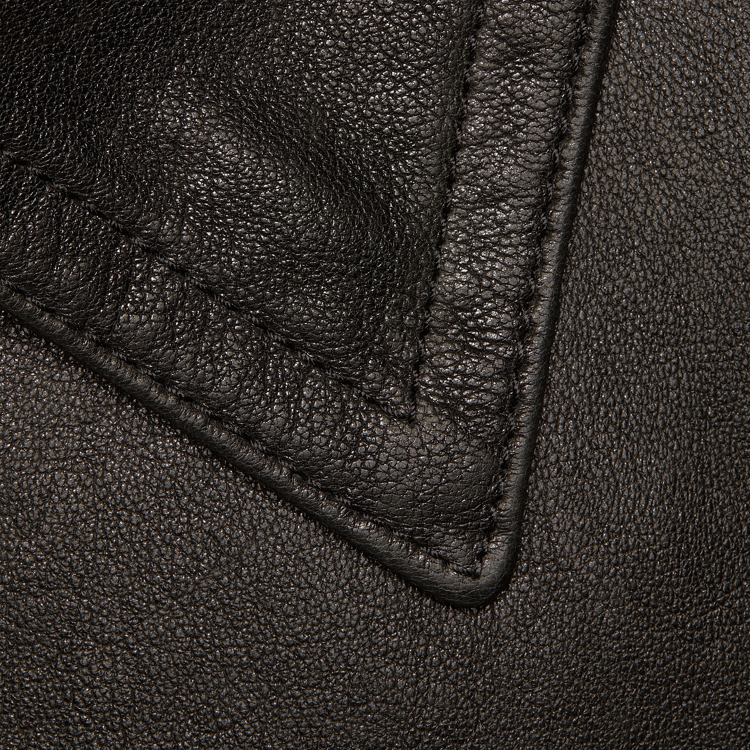654913_XNAKP_1000_011_100_0000_Light-Leather-bomber-jacket.jpg