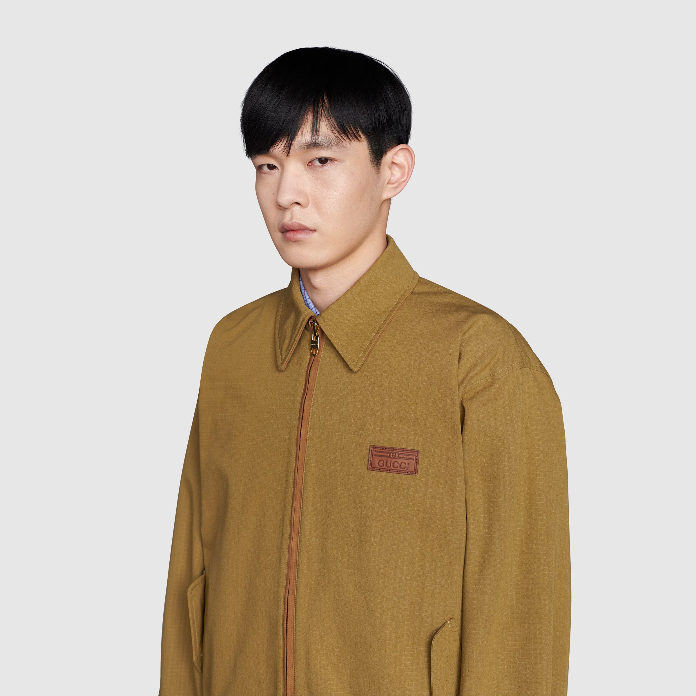 654842_Z8AN5_2109_010_100_0000_Light-Reversible-GG-jacket.jpg