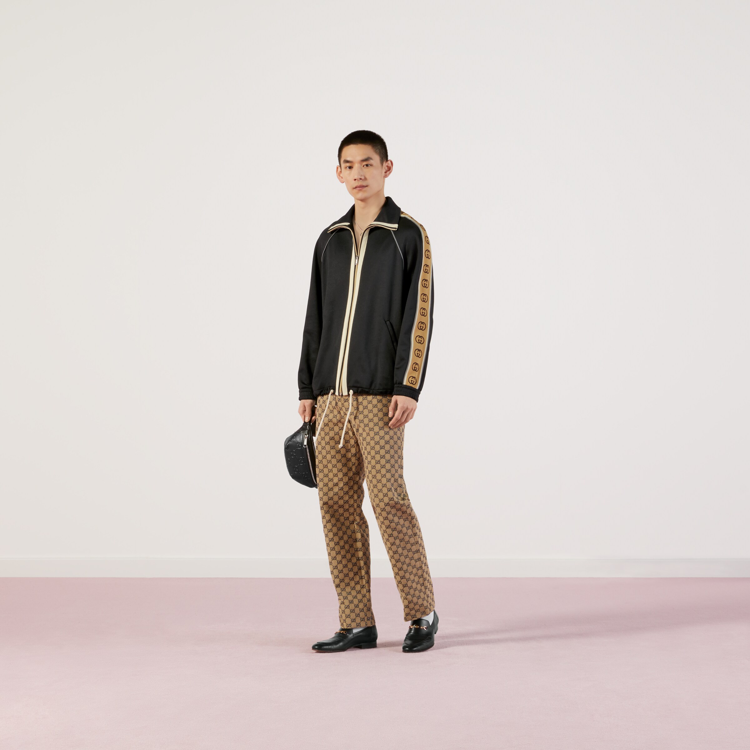 658090_Z8AOV_9078_002_100_0000_Light-GG-canvas-trousers-with-leather-Interlocking-G.jpg